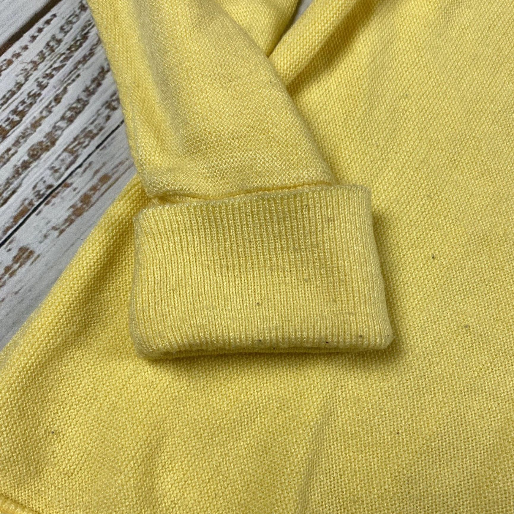 Izod VTG IZOD Cardigan Sweater Yellow Knit 2XL Big & Tall Men Embroidered USA Logo V-Neck Knit Jacket Men’s Size 2XL Size US XXL / EU 58 / 5 - 5 Thumbnail