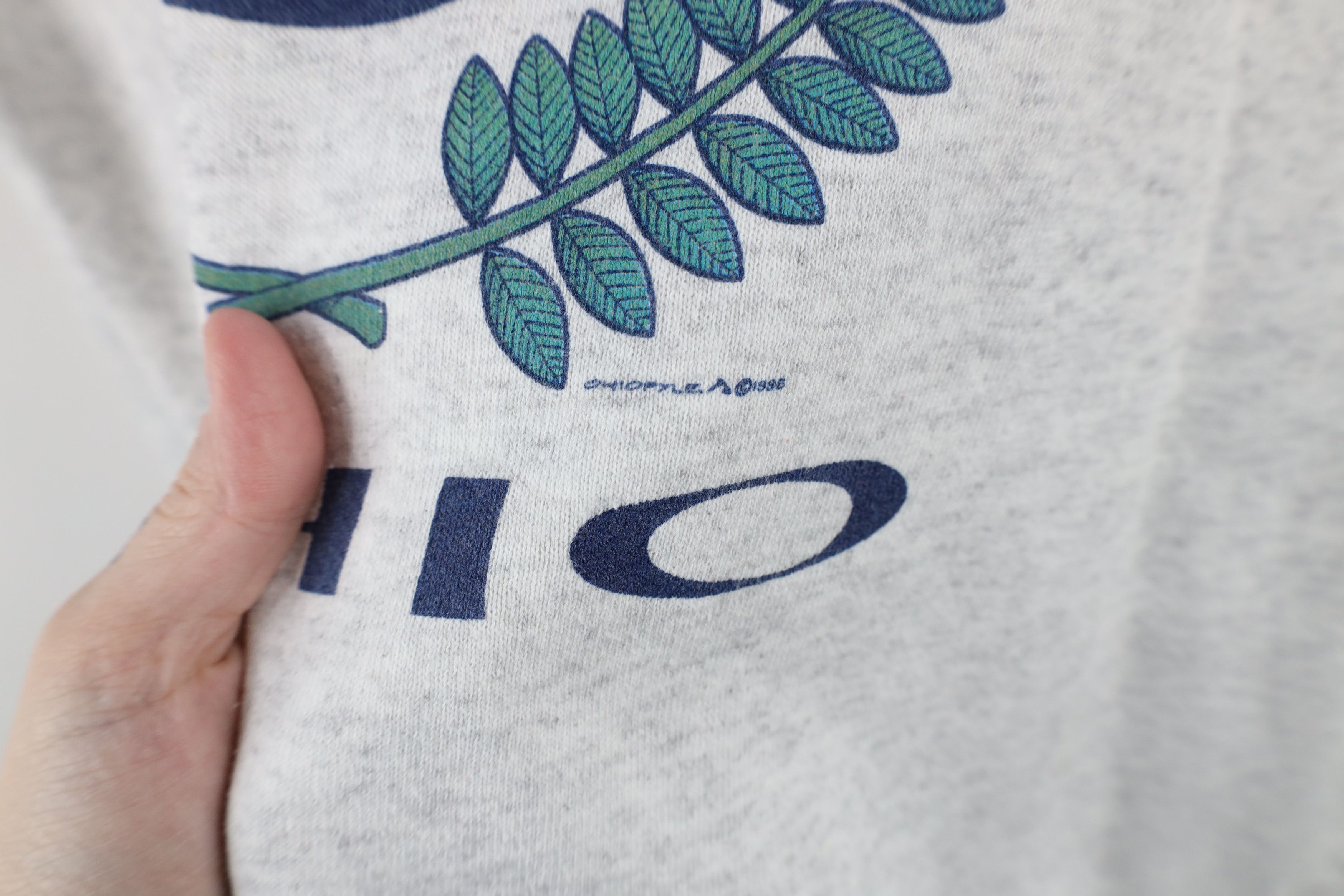 Vintage Vintage 90s Streetwear Maumee Ohio Hoodie Sweatshirt USA Size US XL / EU 56 / 4 - 5 Thumbnail