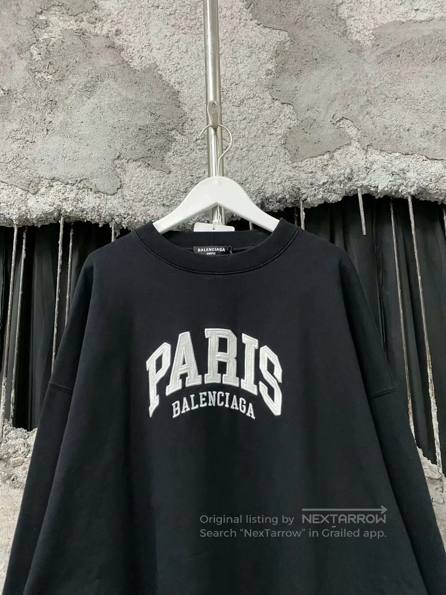 Balenciaga balenciaga paris sweatshirt in black. Size US L / EU 52-54 / 3 - 2 Thumbnail