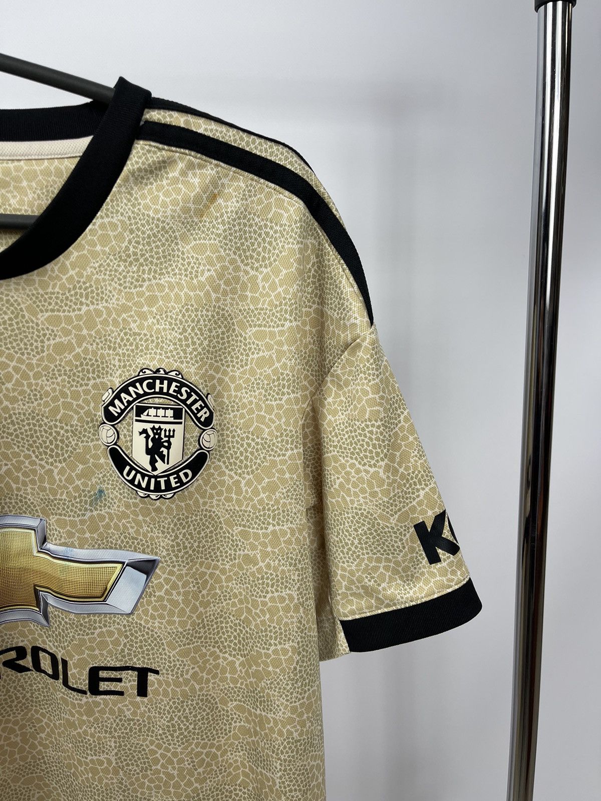 Adidas MANCHESTER UNITED 2019 2020 AWAY SHIRT ADIDAS MENS SIZE L Size US L / EU 52-54 / 3 - 2 Thumbnail