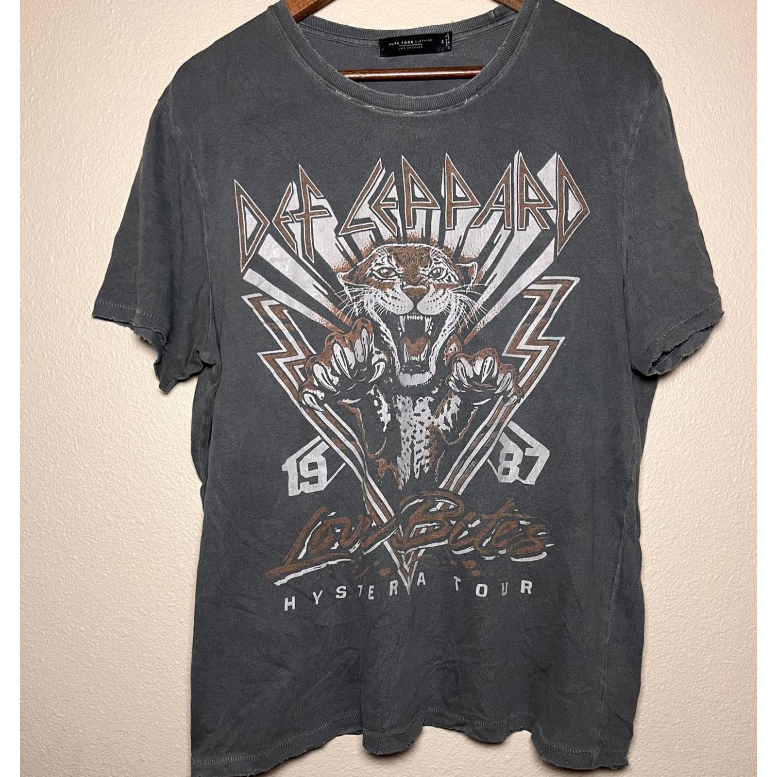 Other Joe Cool ⚡ Def Leppard “Hysteria Tour 1987” Tee – Size M Size US M / EU 48-50 / 2 - 1 Thumbnail