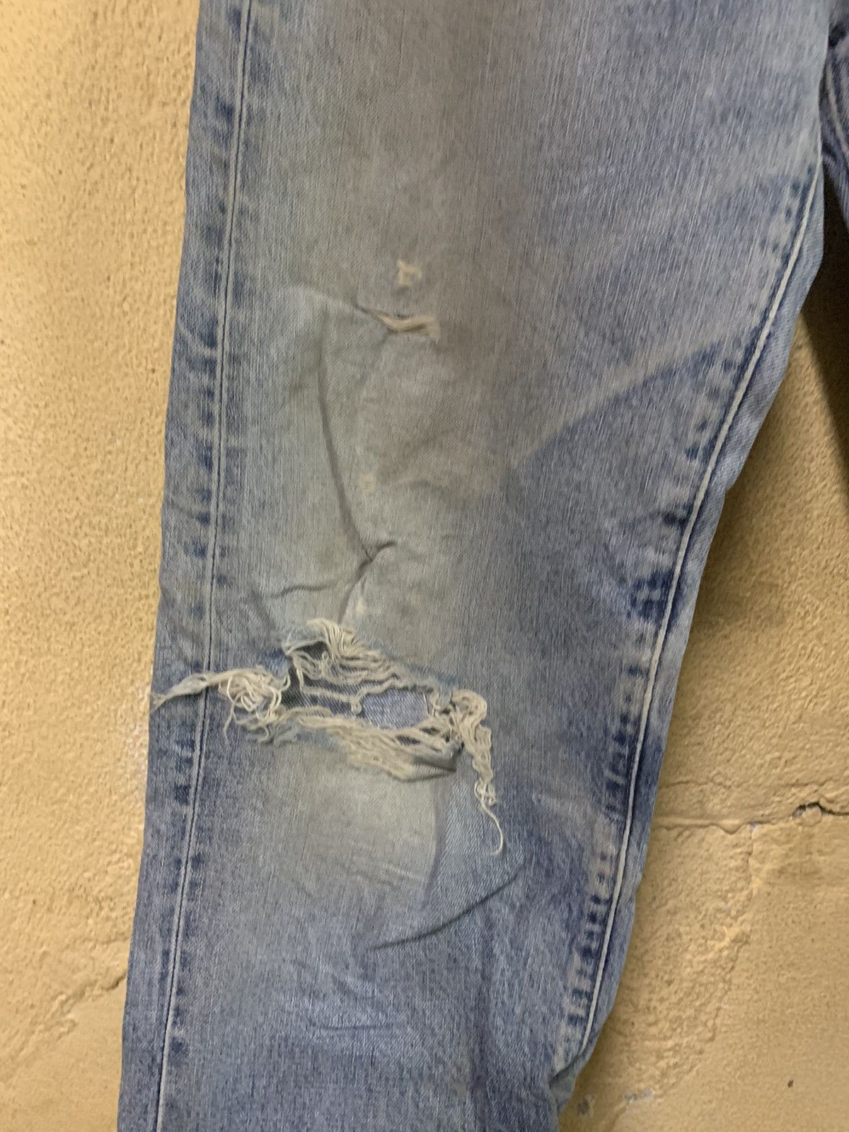 Japanese Brand × Levi's Vintage Clothing × Vintage Vintage Levi’s Big E Distressed Size US 27 - 18 Thumbnail