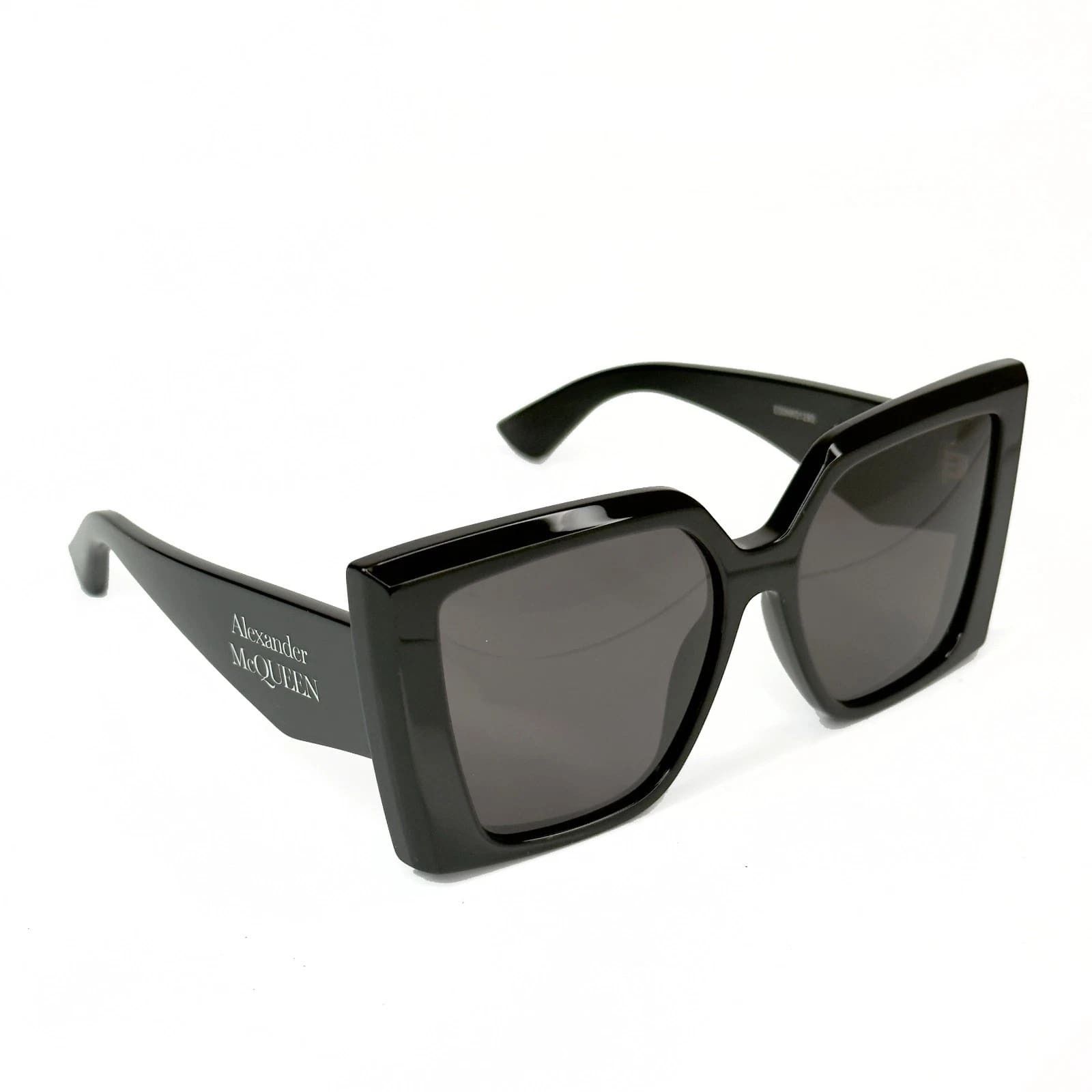 Alexander McQueen ALEXANDER MCQUEEN AM0467S 0467 Black Angular Sunglasses 001 Size ONE SIZE - 9 Thumbnail