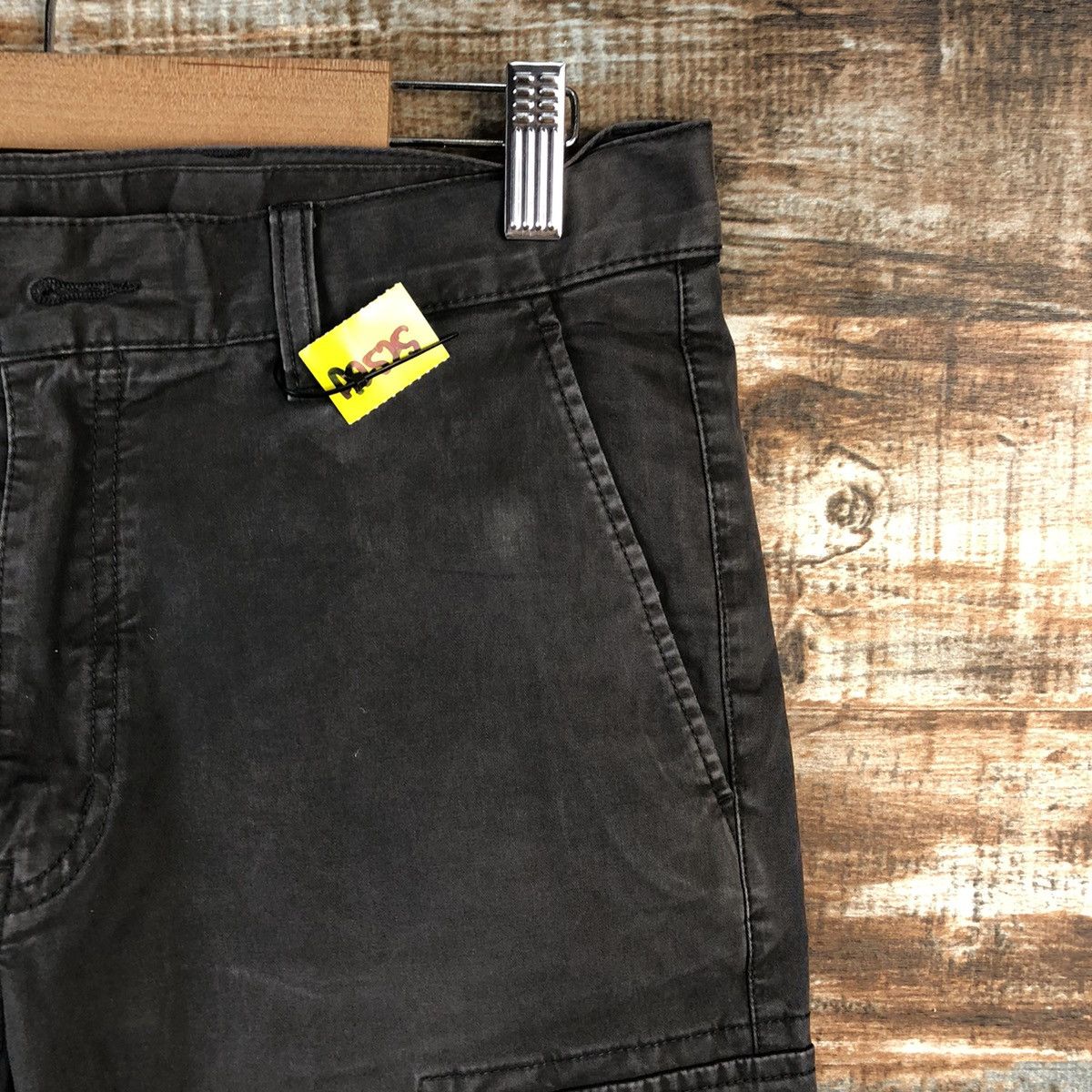 Japanese Brand Uniqlo Brown utility tactical Cargo Multipocket Pants #A2525 Size US 29 - 8 Thumbnail