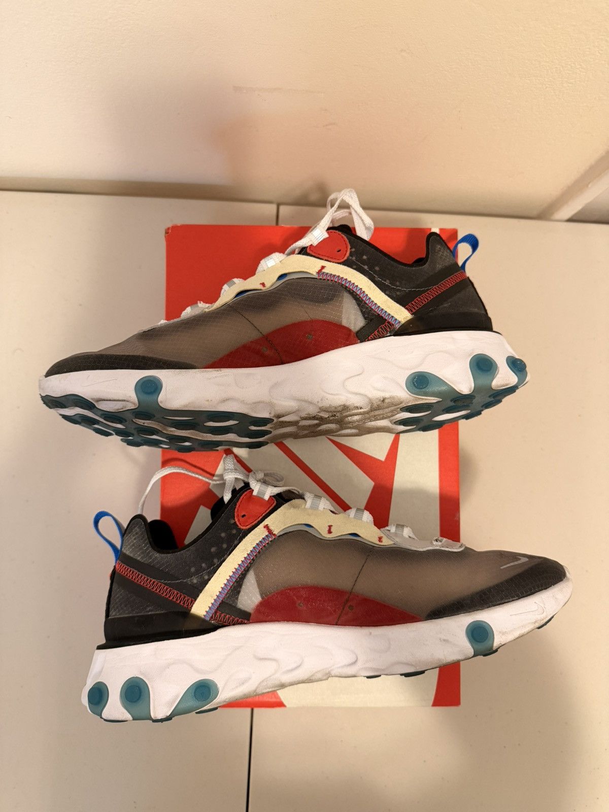 Nike Nike React Element 87 Dark Grey Photo Blue size 8.5 Size US 8.5 / EU 41-42 - 2 Thumbnail