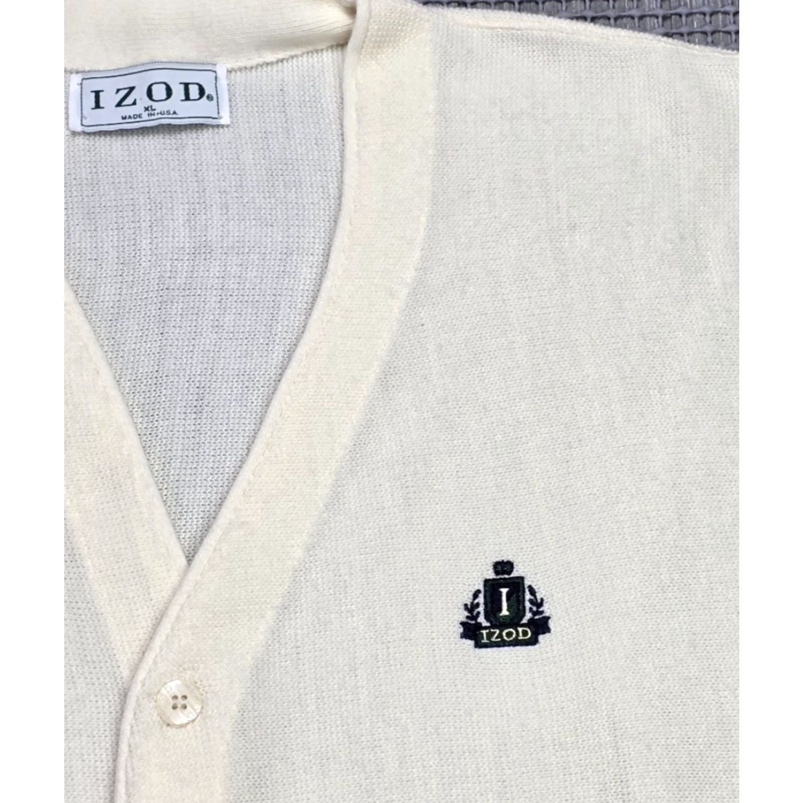 Izod VINTAGE IZOD Cardigan Sweater 80s White Large Men Long Sleeve Knitted Logo Buttons Classic Casual - Mens Size US L / EU 52-54 / 3 - 3 Thumbnail