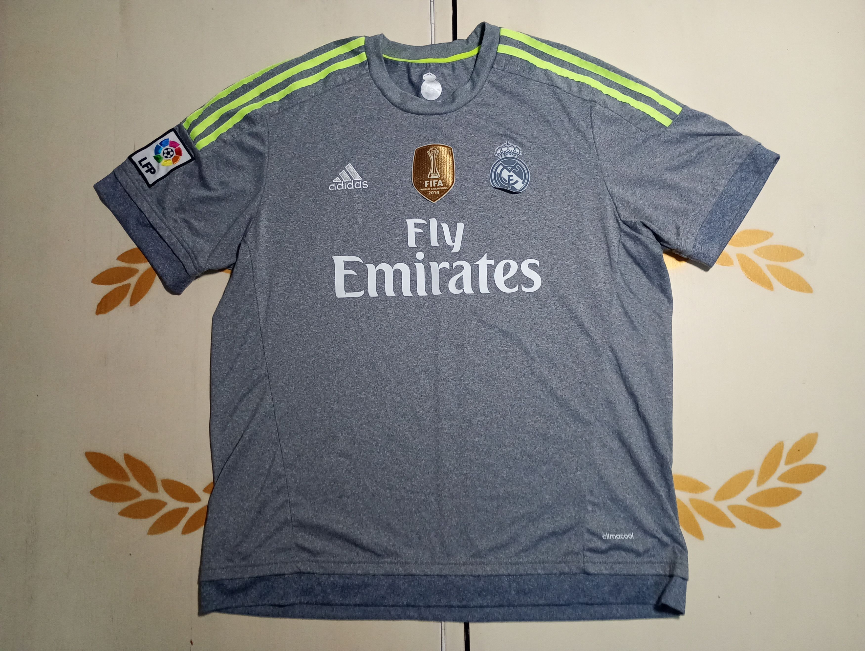Adidas Real Madrid Jersey World Cup Winner Logo 2015-16
