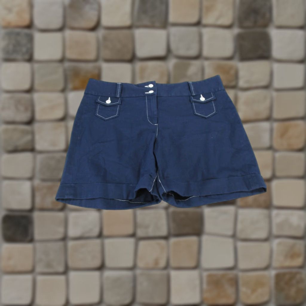 Vintage VINTAGE L.L.Bean Shorts Womens 16 Navy Blue Cotton Cuffed Size 38" / US 16 / IT 52 - 1 Thumbnail