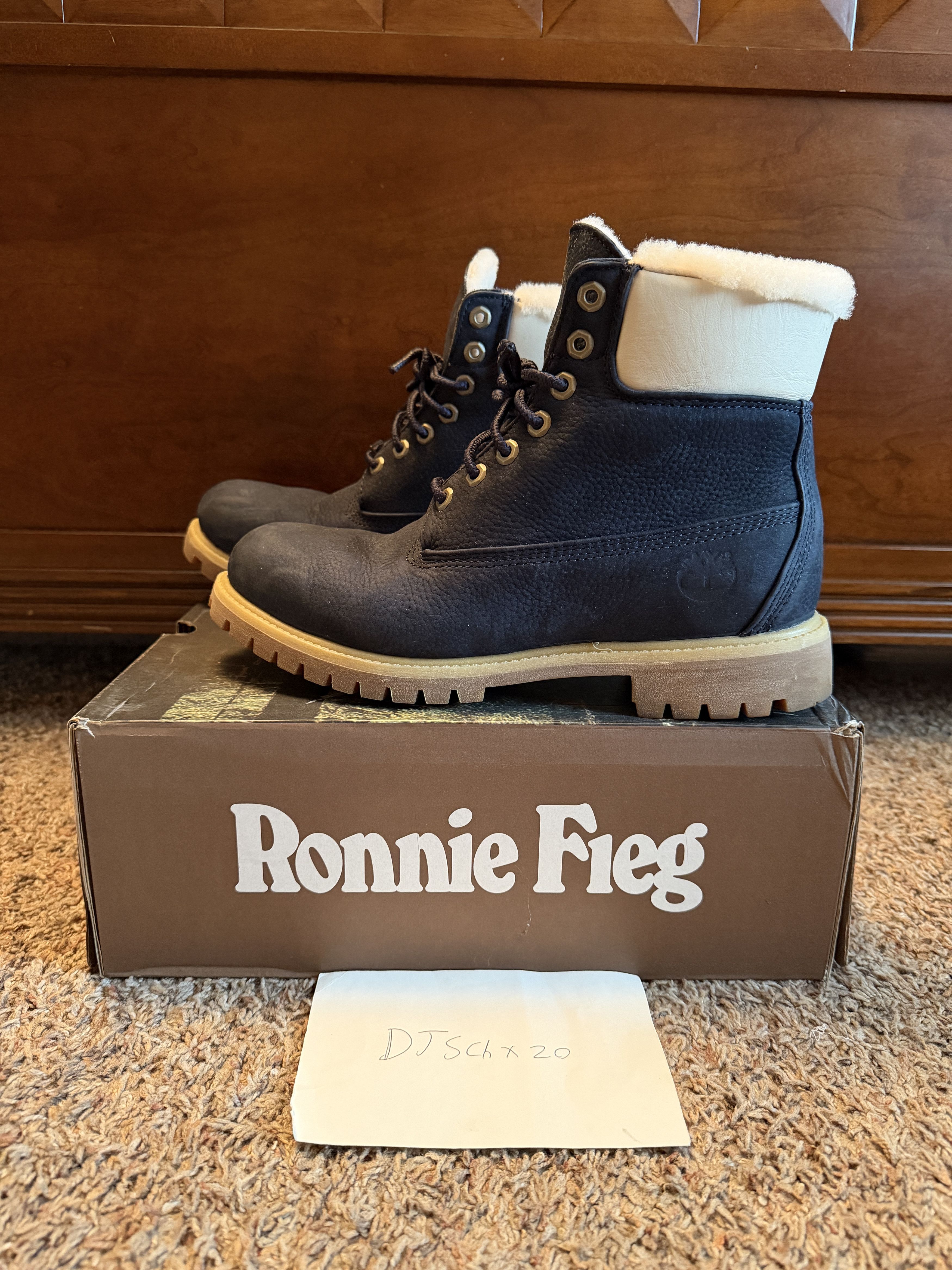 Kith × Timberland Timberland 6" Boot Ronnie Fieg Kith Shearling Navy (2018) Size US 10 / EU 43 - 1 Thumbnail
