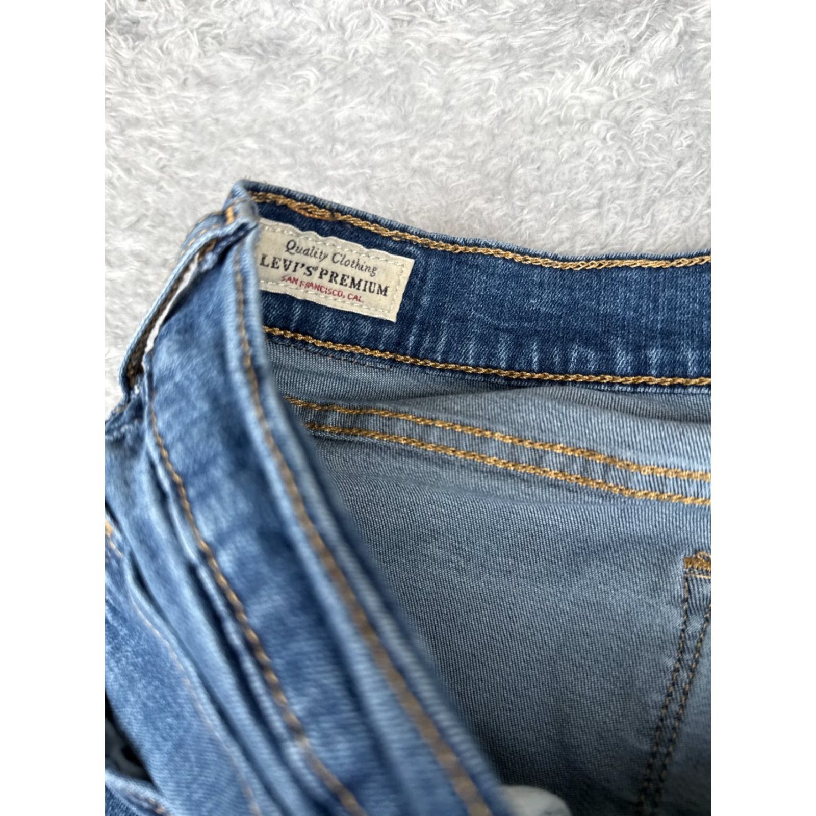 Levi's Levi's Jeans Womens 33 Blue Denim Big E 724 High Rise Straight Fit Cotton 33x30 Size 24" / US 00 / IT 34 - 7 Thumbnail