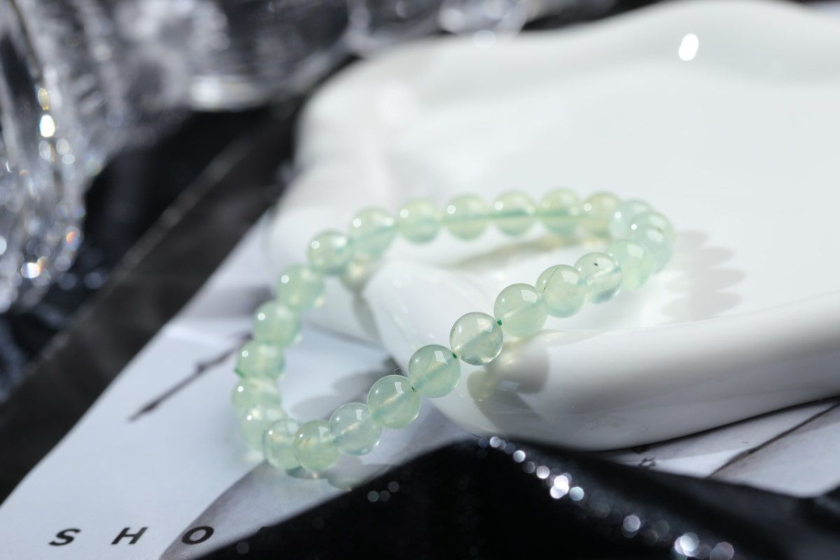 Other Peaceful Prehnite Bracelet Size ONE SIZE - 2 Thumbnail