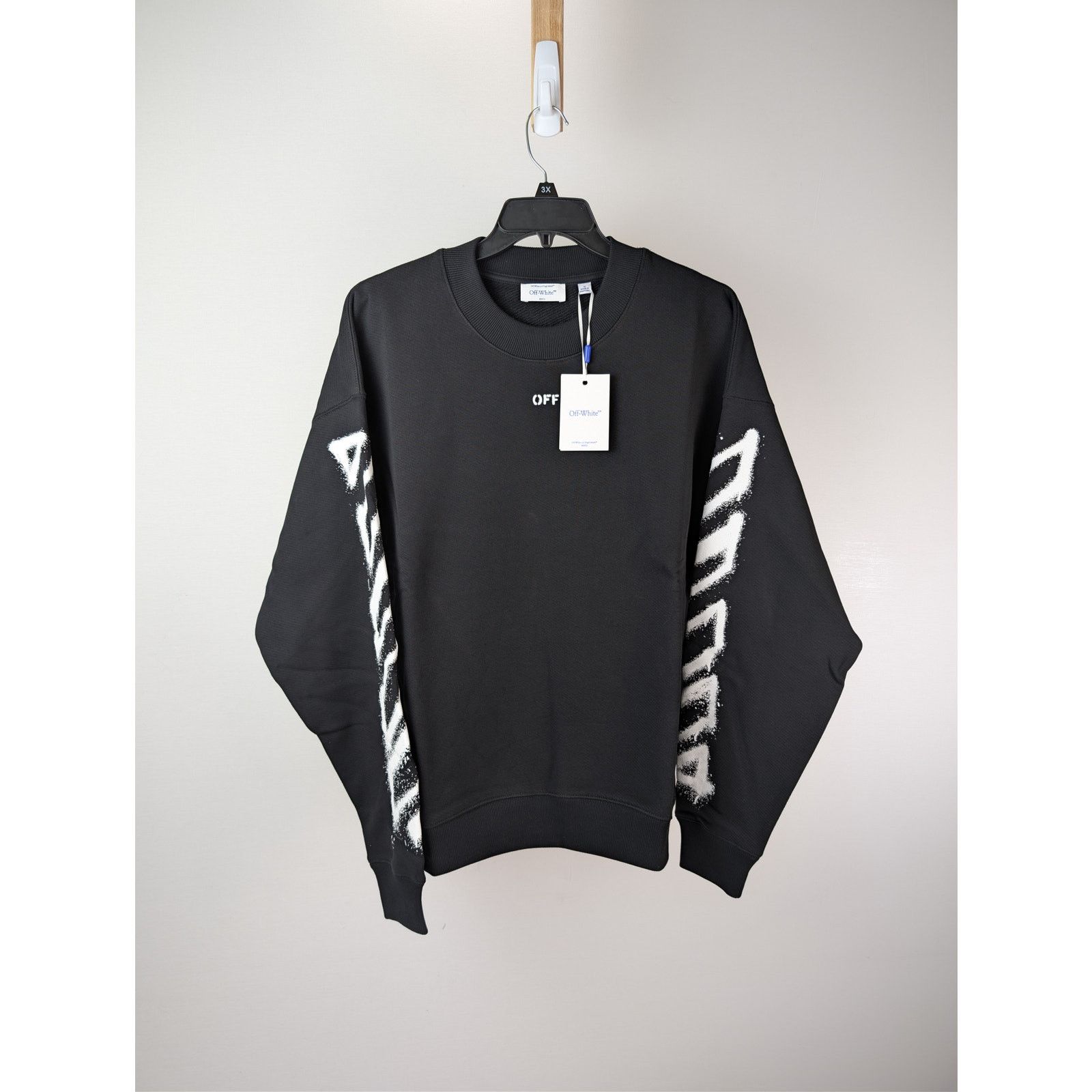 Off-White o1rshd1 Spray Can Arrow Skate Crewneck Sweater in Black Size US S / EU 44-46 / 1 - 8 Thumbnail