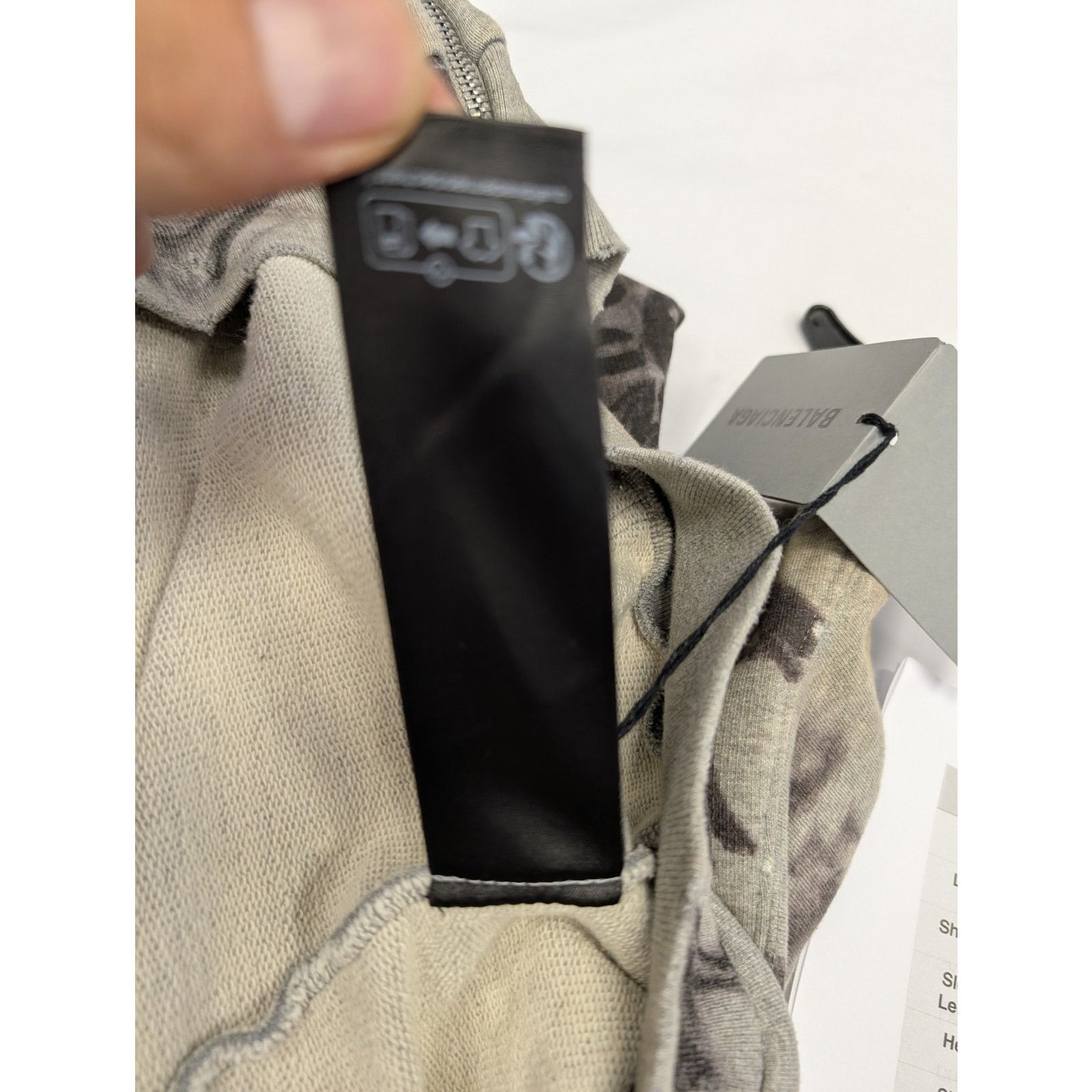 Balenciaga o1rshd1 Medium Fit Zip-Up Hoodie 1300 in Heather Grey Size US XS / EU 42 / 0 - 19 Thumbnail