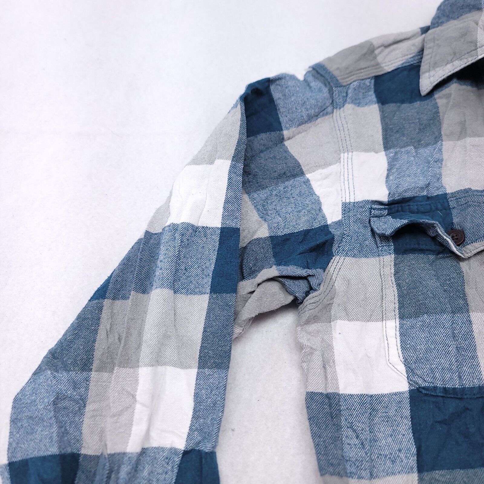 Redhead RedHead Gingham Flannel Button Up Shirt Mens Size S White Size US S / EU 44-46 / 1 - 4 Thumbnail