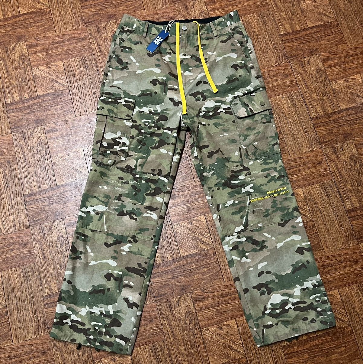 Mondaysuck Mondaysuck "On The Go" Camo Cargos Size US 34 / EU 50 - 1 Thumbnail