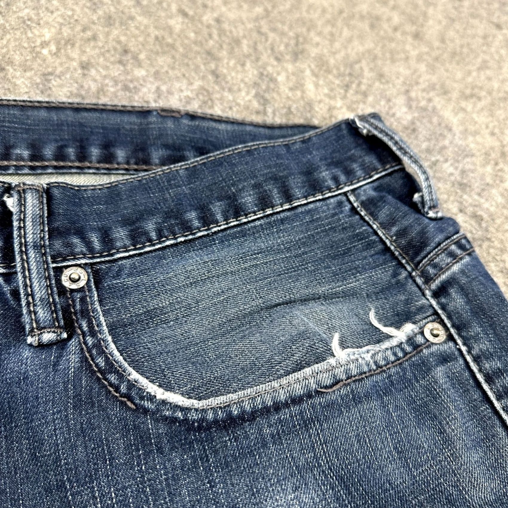 Levi's VINTAGE Levi's 569 Jeans Mens 40x32 Blue Distressed Relaxed 5-Pocket Denim Cotton Straight Baggy Y2K Size US 40 / EU 56 - 7 Thumbnail