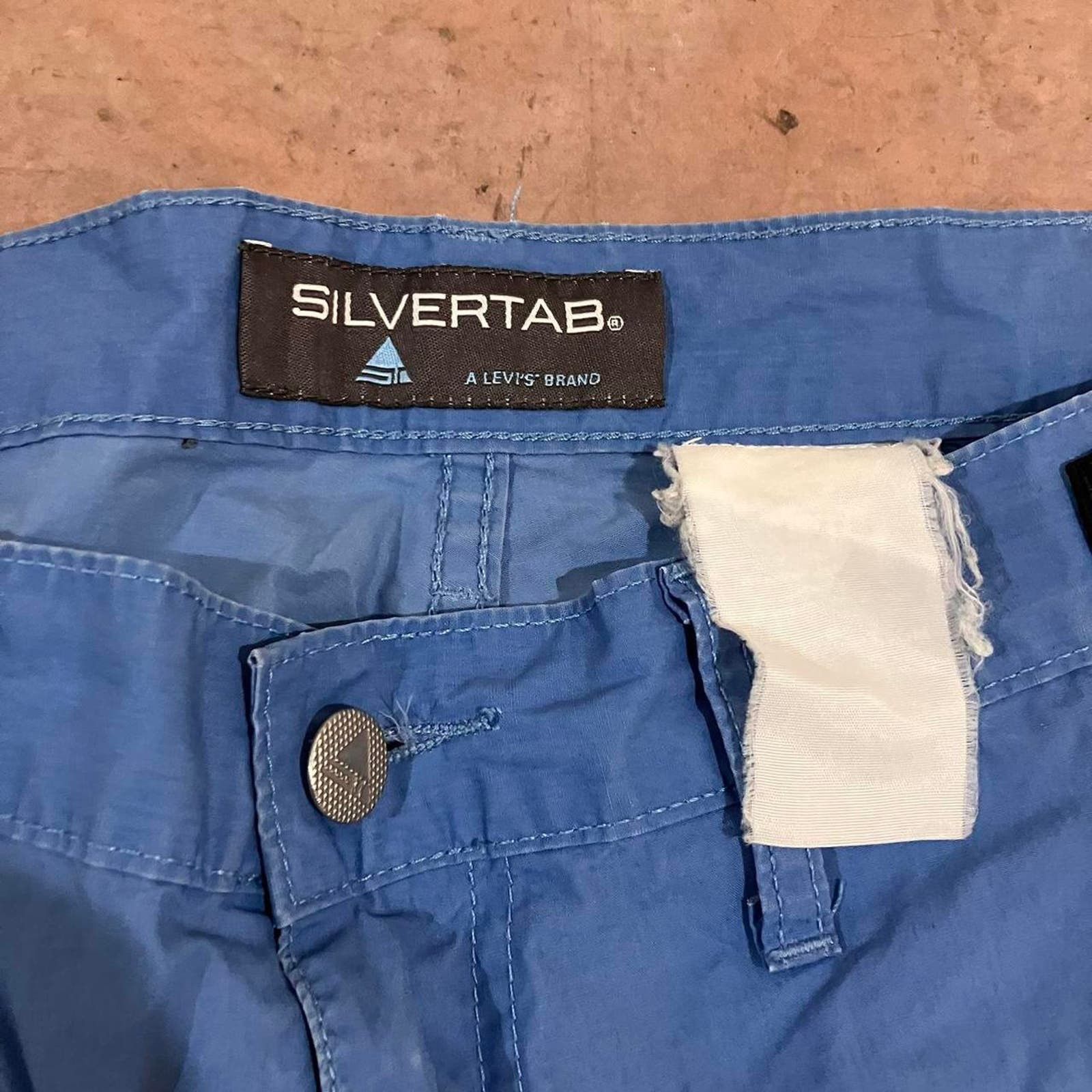 Vintage Vintage y2k Levi’s Silvertab Technical Convertible Pants Size US 34 / EU 50 - 4 Thumbnail