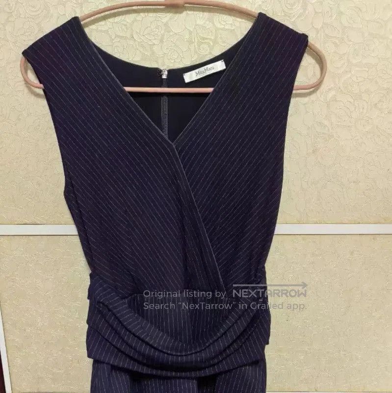 Max Mara MaxMara Elegant Knitted Dress in Deep Blue . Size M / US 6-8 / IT 42-44 - 6 Thumbnail