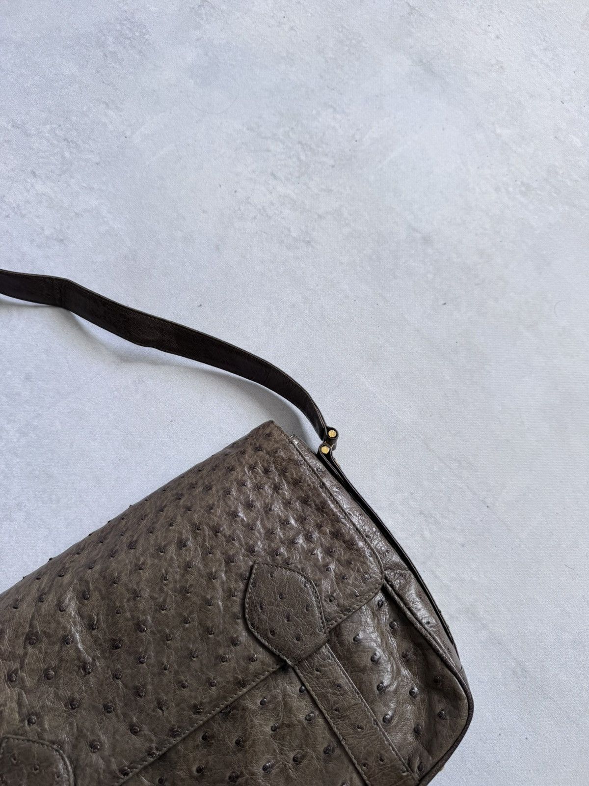Other Vintage Botique 90’s Ostrich Skin Unisex Shoulder Bag Size ONE SIZE - 7 Thumbnail