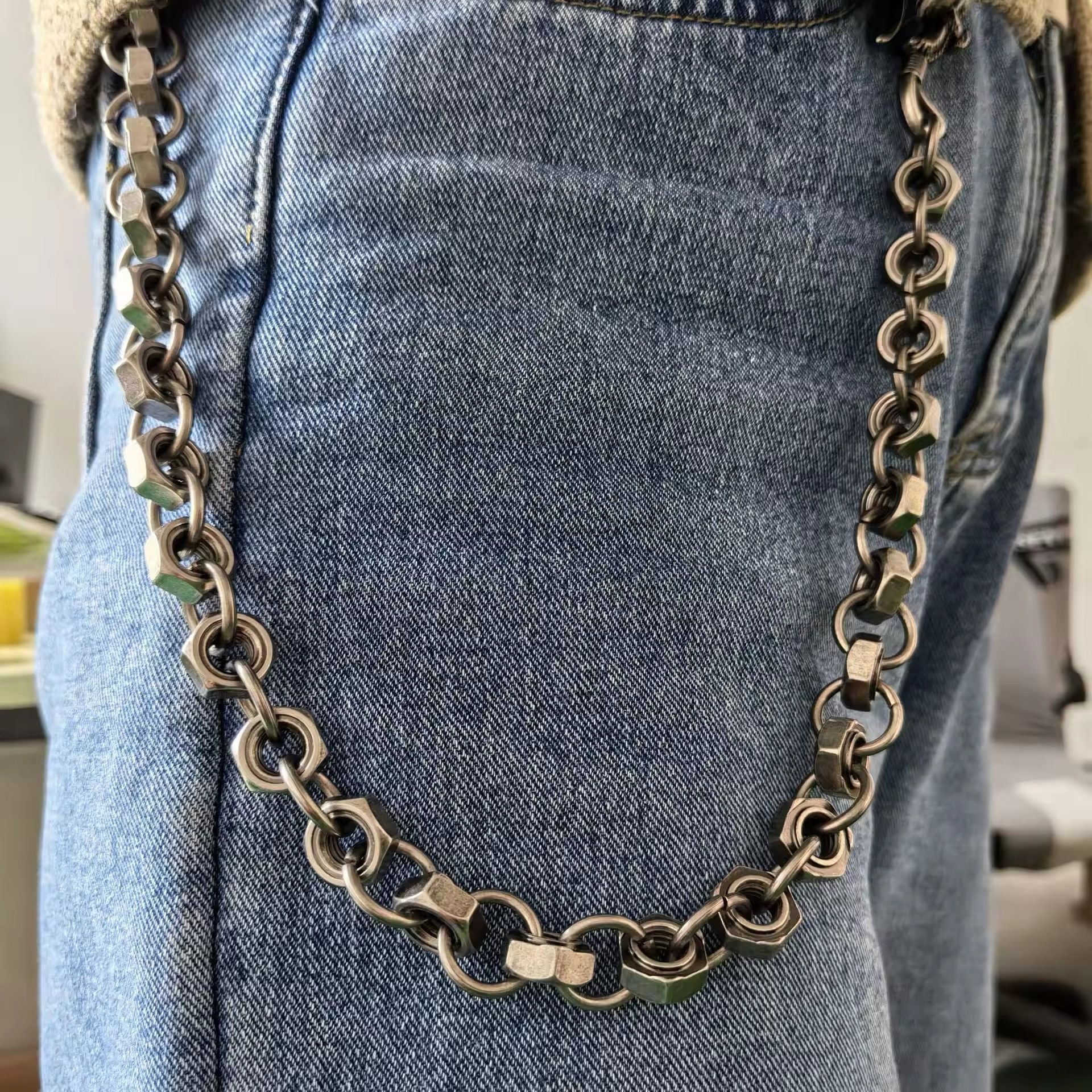Japanese Brand Heavy Nut Chain Keychain Wallet Size ONE SIZE - 1 Thumbnail