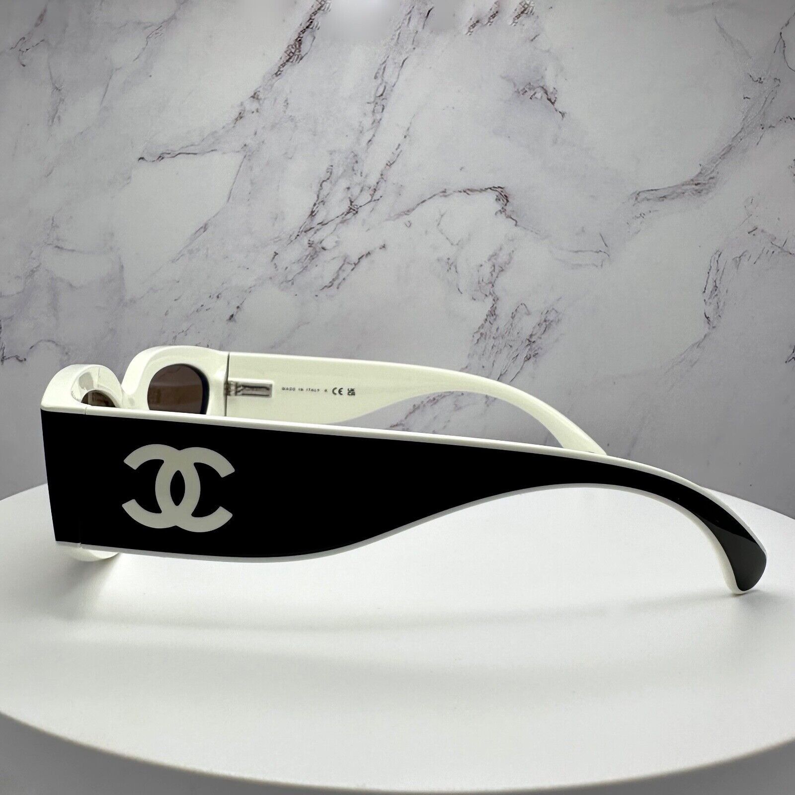 New CHANEL Black White Cat Eye Sunglasses CC Logo Authentic