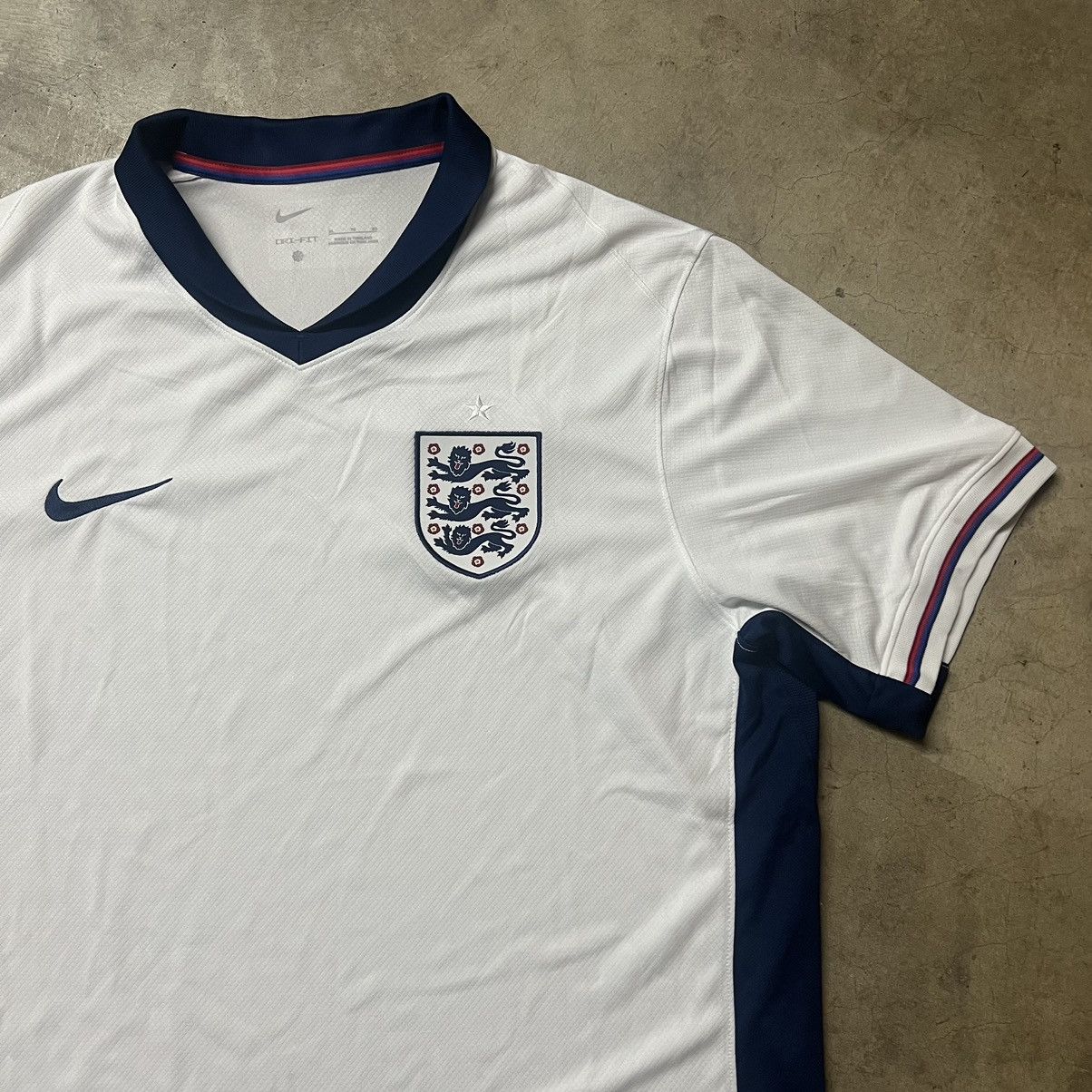 Nike UEFA England “The Three Lions” Nike Dry-Fit Soccer Jersey Size US XL / EU 56 / 4 - 1 Thumbnail