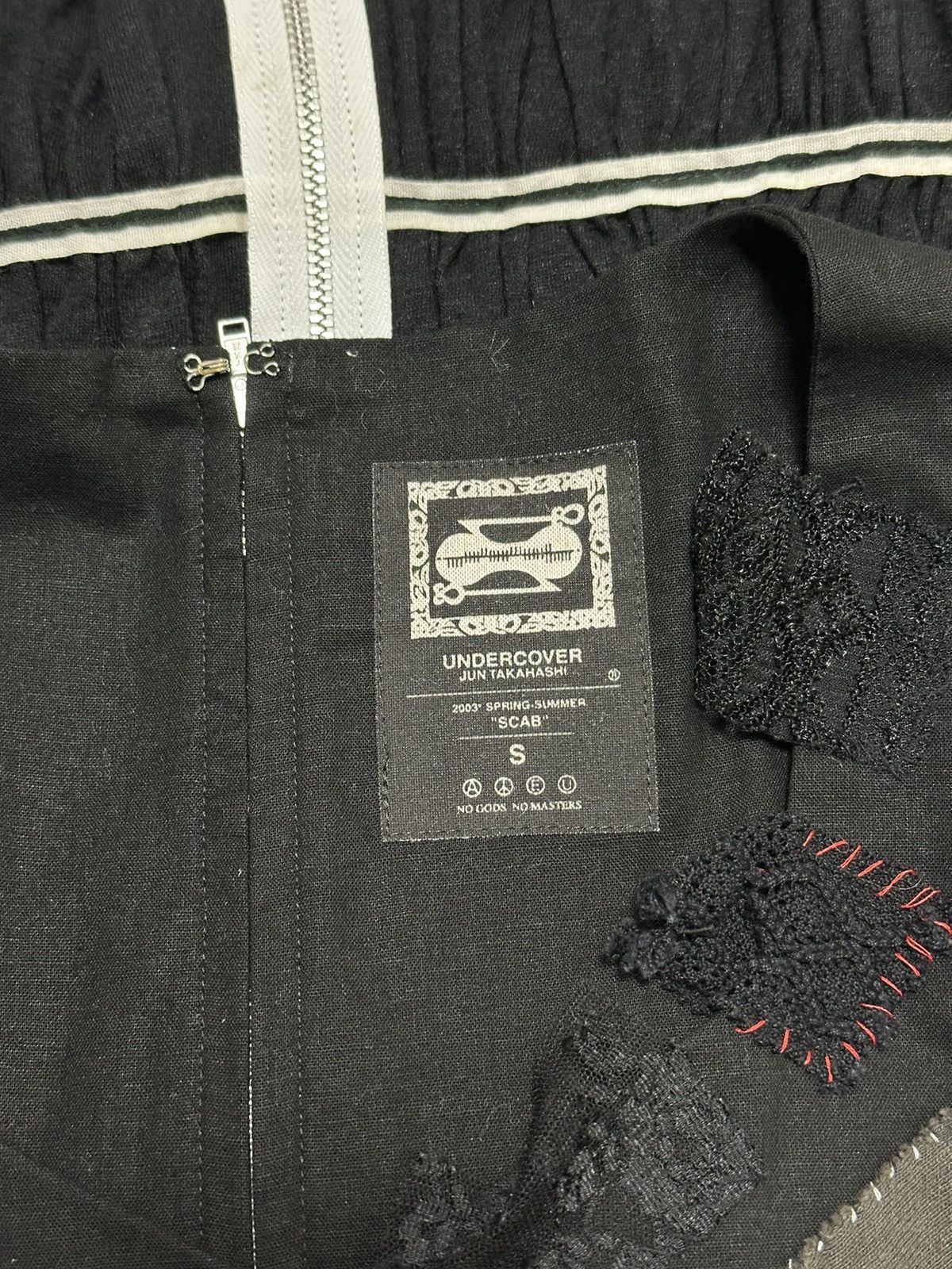 Undercover UNDERCOVER Spring Summer 2003 "Scab" Patchwork Tank Top Size S / US 4 / IT 40 - 5 Thumbnail