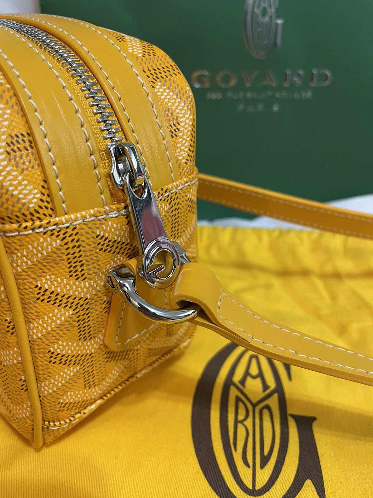 美品【GOYARD】イエロー キャンバス CAP-VERT ショルダーバック Goyard Cap-Vert PM Yellow Bag | CAPVE2PMLTY08CL08P | McKickz
