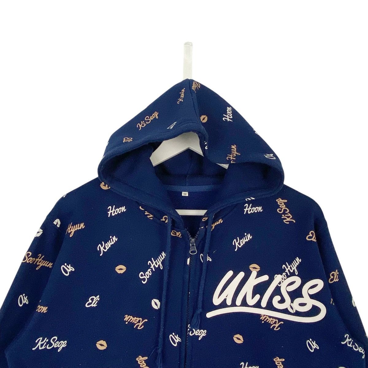 Vintage Vintage Ukiss Printed Hoodie Sweater Navy Blue Size M Size US M / EU 48-50 / 2 - 4 Thumbnail