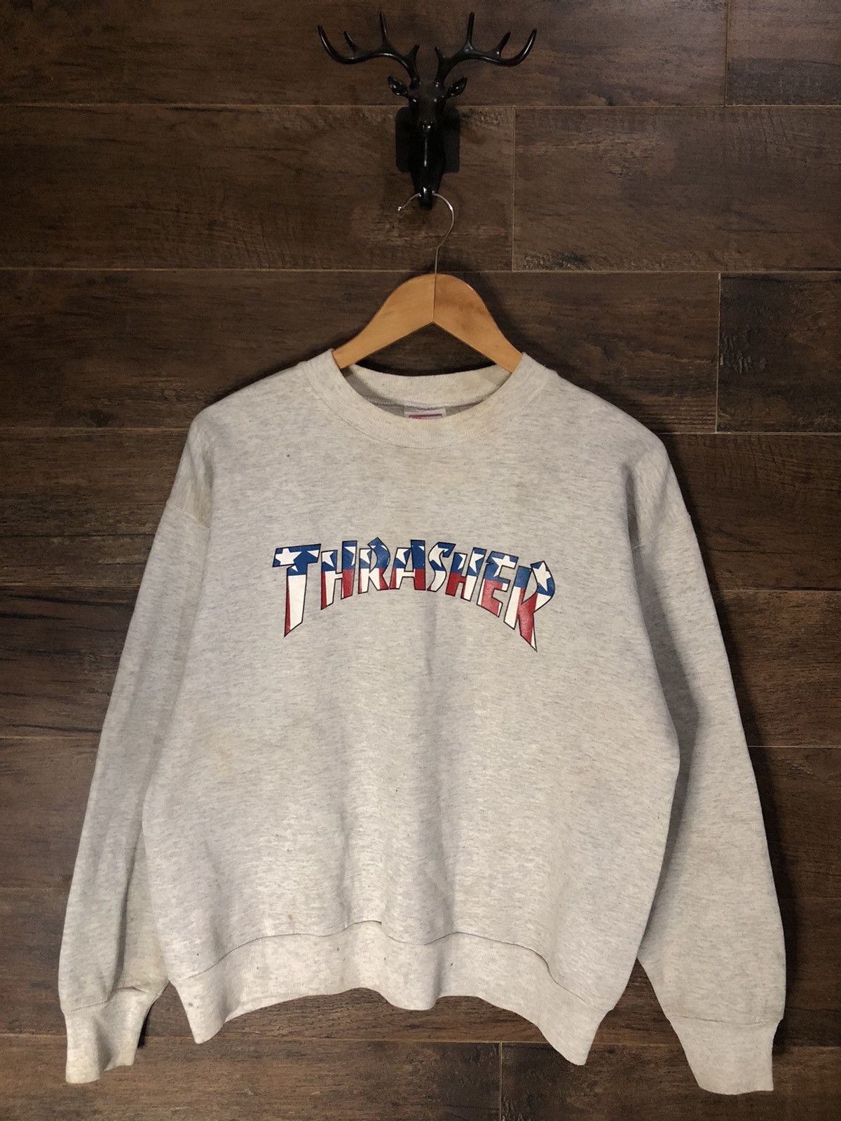 Vintage Grey selling Embroidered Crewneck Flagcrewneck sweatshirt