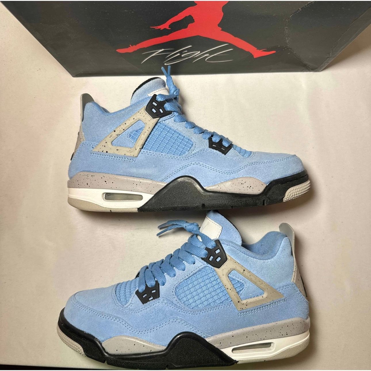 Jordan Brand × Nike Size 5.5 - Air Jordan 4 Retro GS University Blue Men's Shoes Size US 5.5 / EU 38 - 2 Thumbnail