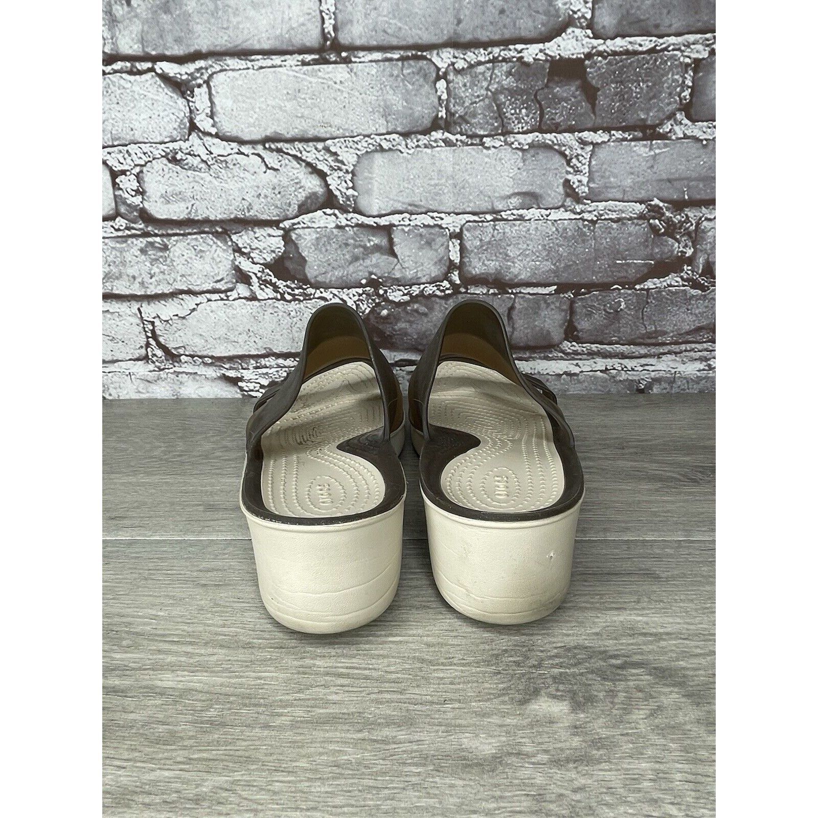 Crocs CROCS CIABATTA 200031 COLORBLOCK BROWN TAN SLIP ON WEDGE SA Size US 9 / IT 39 - 4 Thumbnail