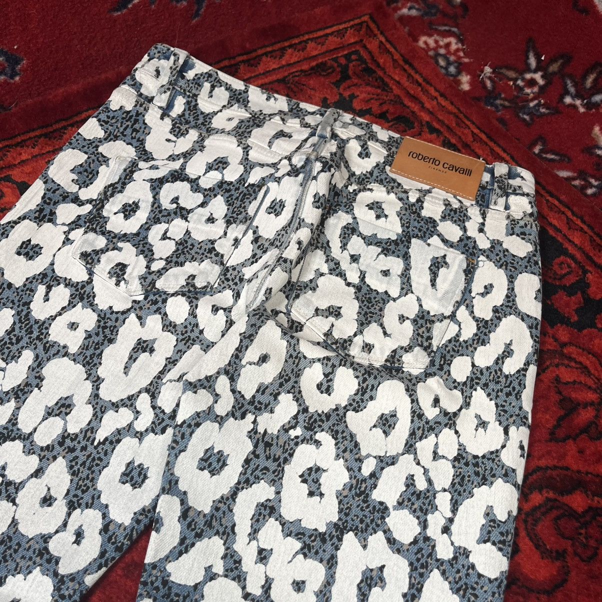 Roberto Cavalli Roberto Cavalli Jeans Designer Y2K Floral Leopard Print Size 24" / US 00 / IT 34 - 5 Thumbnail