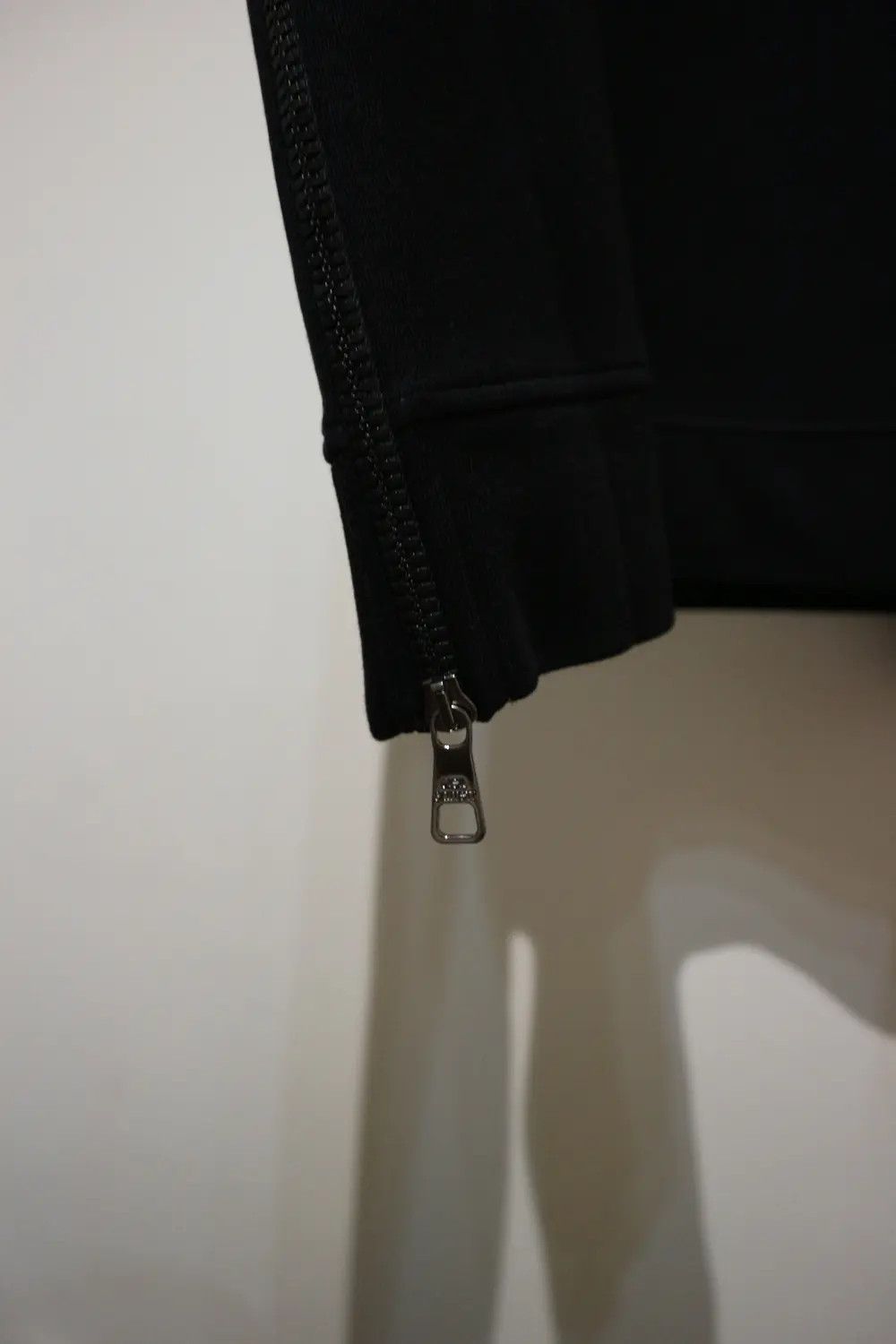 Neil Barrett Arrow print neoprene sweatshirt Size US XS / EU 42 / 0 - 7 Thumbnail