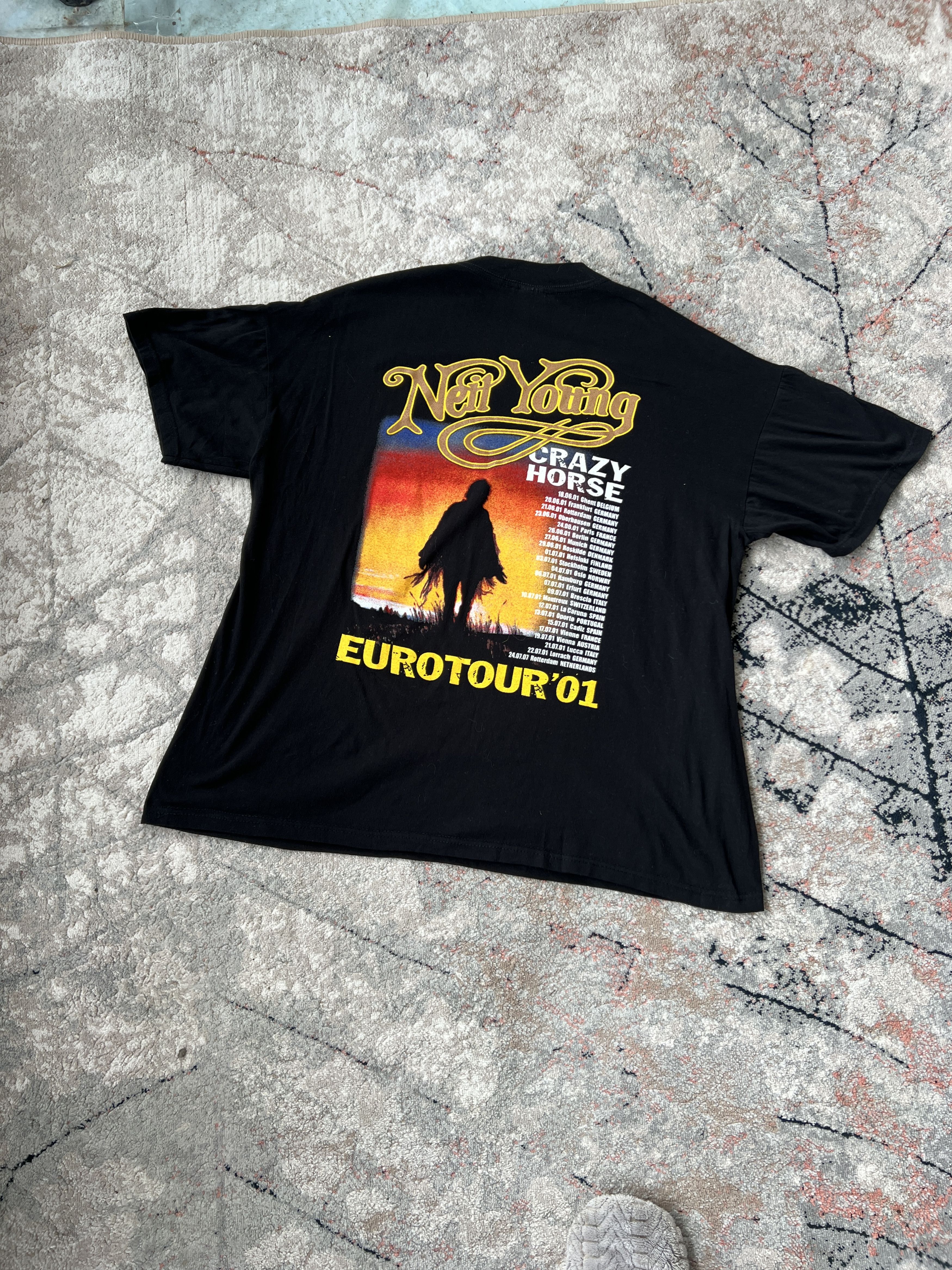Band Tees 2001 Neil Young Crazy Horse Euro Tour Tee Size US XL / EU 56 / 4 - 4 Thumbnail