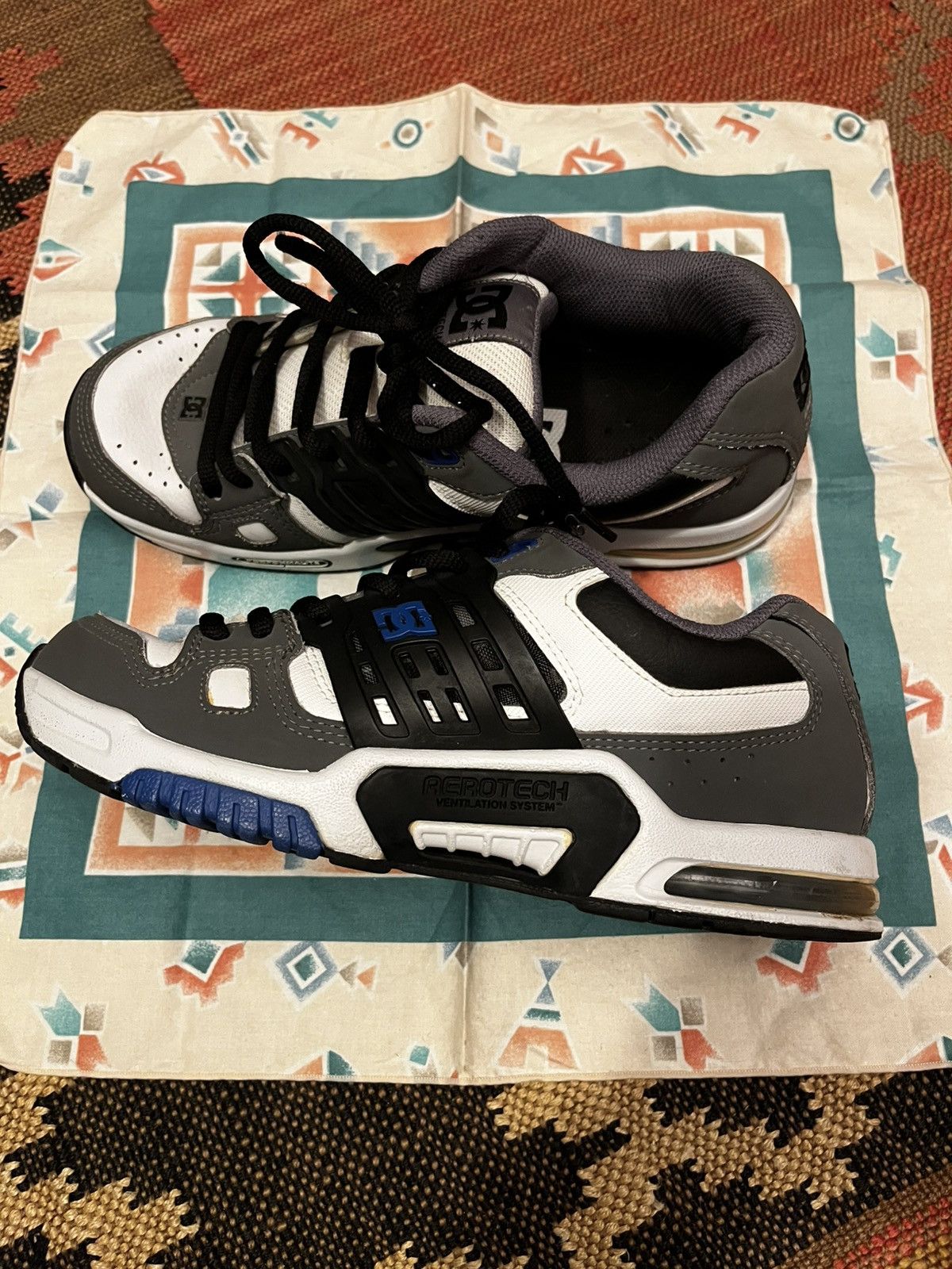 DC Rare Y2K 2002 DC Aerotech AT-2 Grey and Royal Blue Size US 8.5 / EU 41-42 - 2 Thumbnail