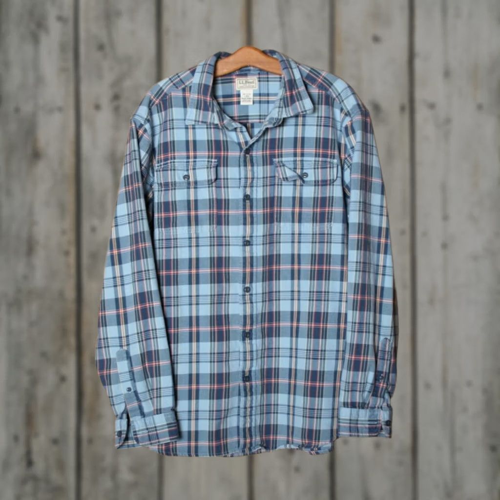 Vintage L.L. Bean Blue Plaid Midweight Cotton Button Front Shirt Sz. L Mens Shirt Regular Crew Neck? Size US L / EU 52-54 / 3 - 1 Thumbnail