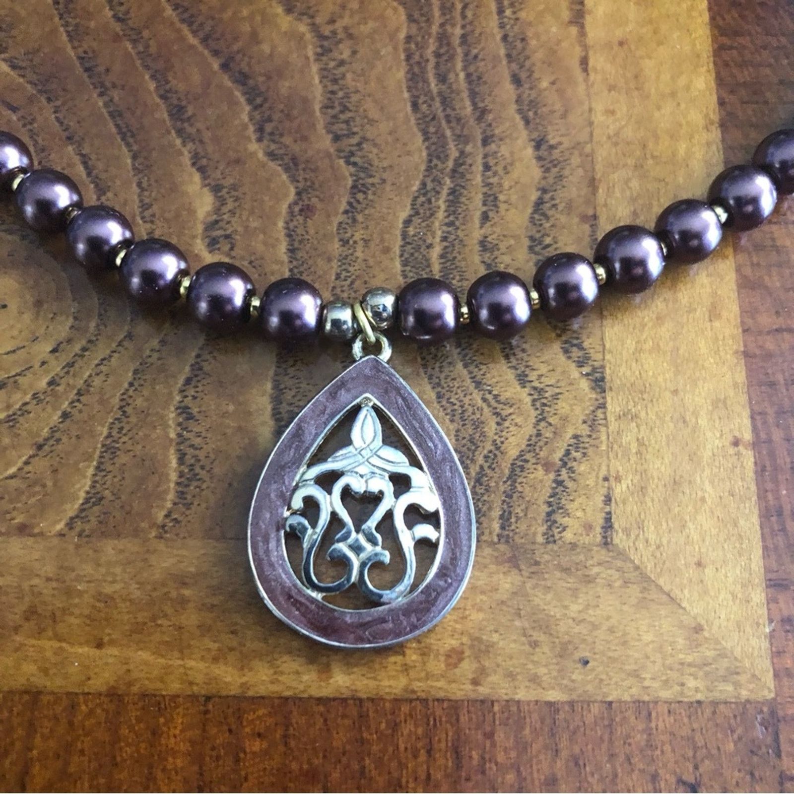 Handmade Handcrafted repurpose filigree medallion Pearl necklace Size ONE SIZE - 11 Thumbnail