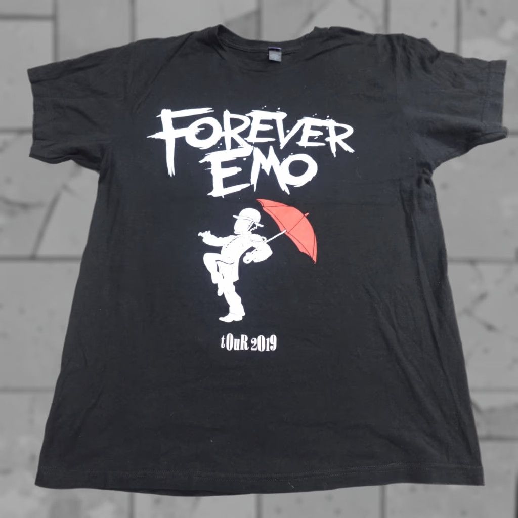 Forever 21 Forever Emo Shirt M BLACK 2019 Tour MCR Band Shirt Mens Regular Crew Neck Short Sleeve Medium Size US M / EU 48-50 / 2 - 1 Thumbnail