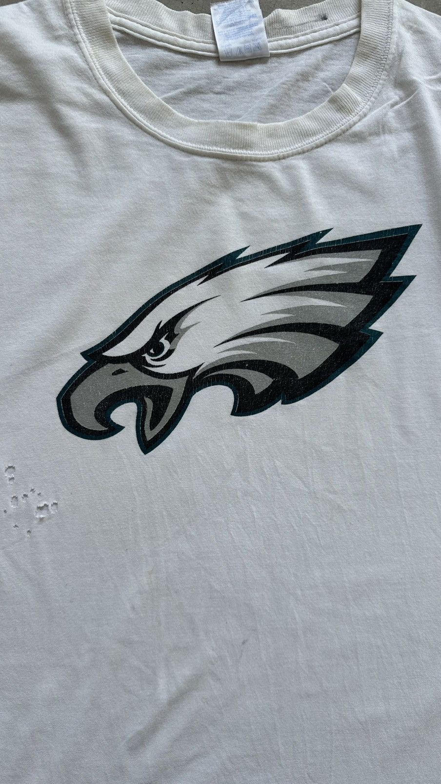Gildan VINTAGE PHILADELPHIA EAGLES DISTRESSED TEE Size US XL / EU 56 / 4 - 2 Thumbnail