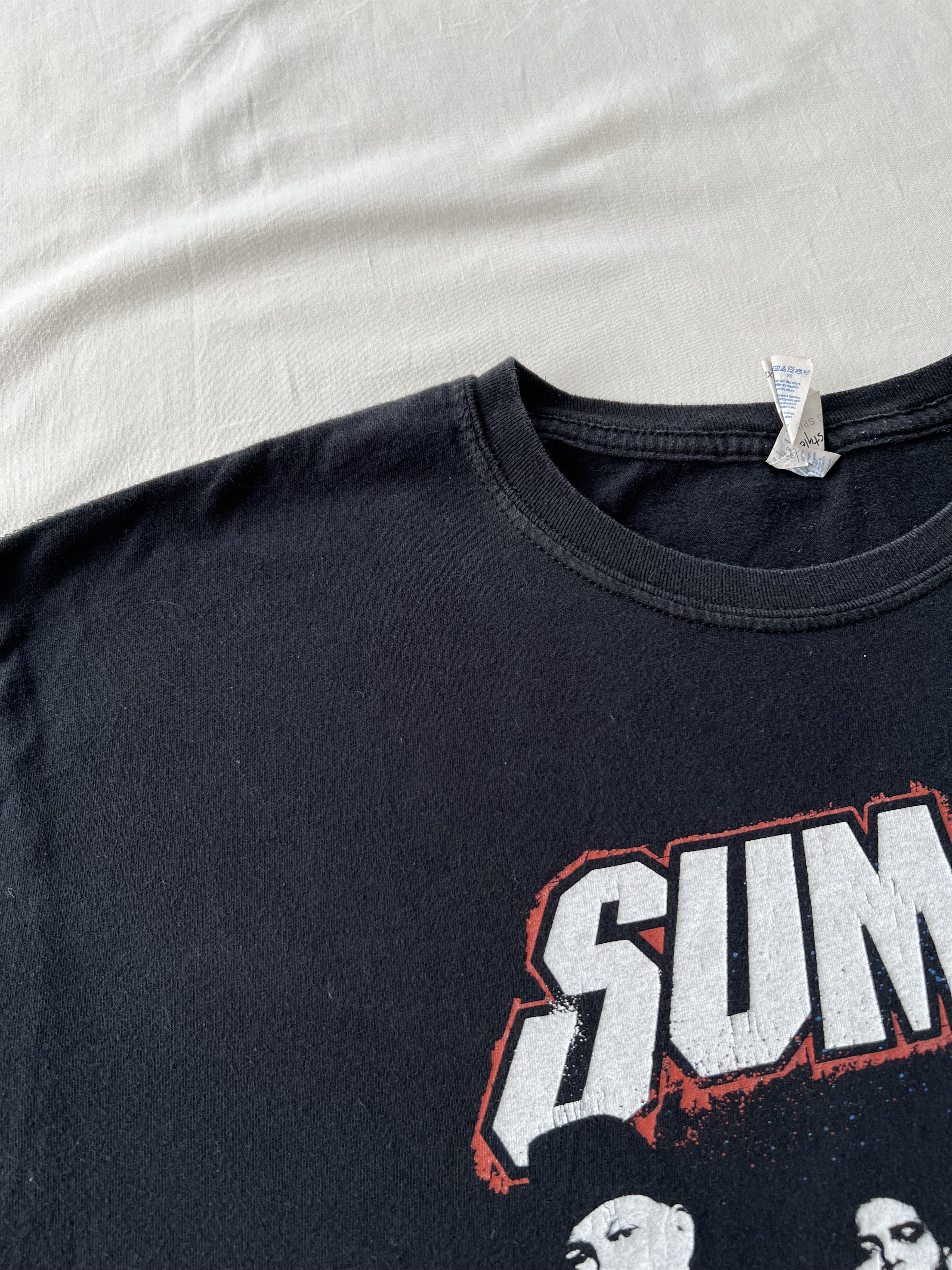 Band Tees Vintage 2000s Sum 41 Pop Punk Band Black T-shirt Size US XXL / EU 58 / 5 - 8 Thumbnail