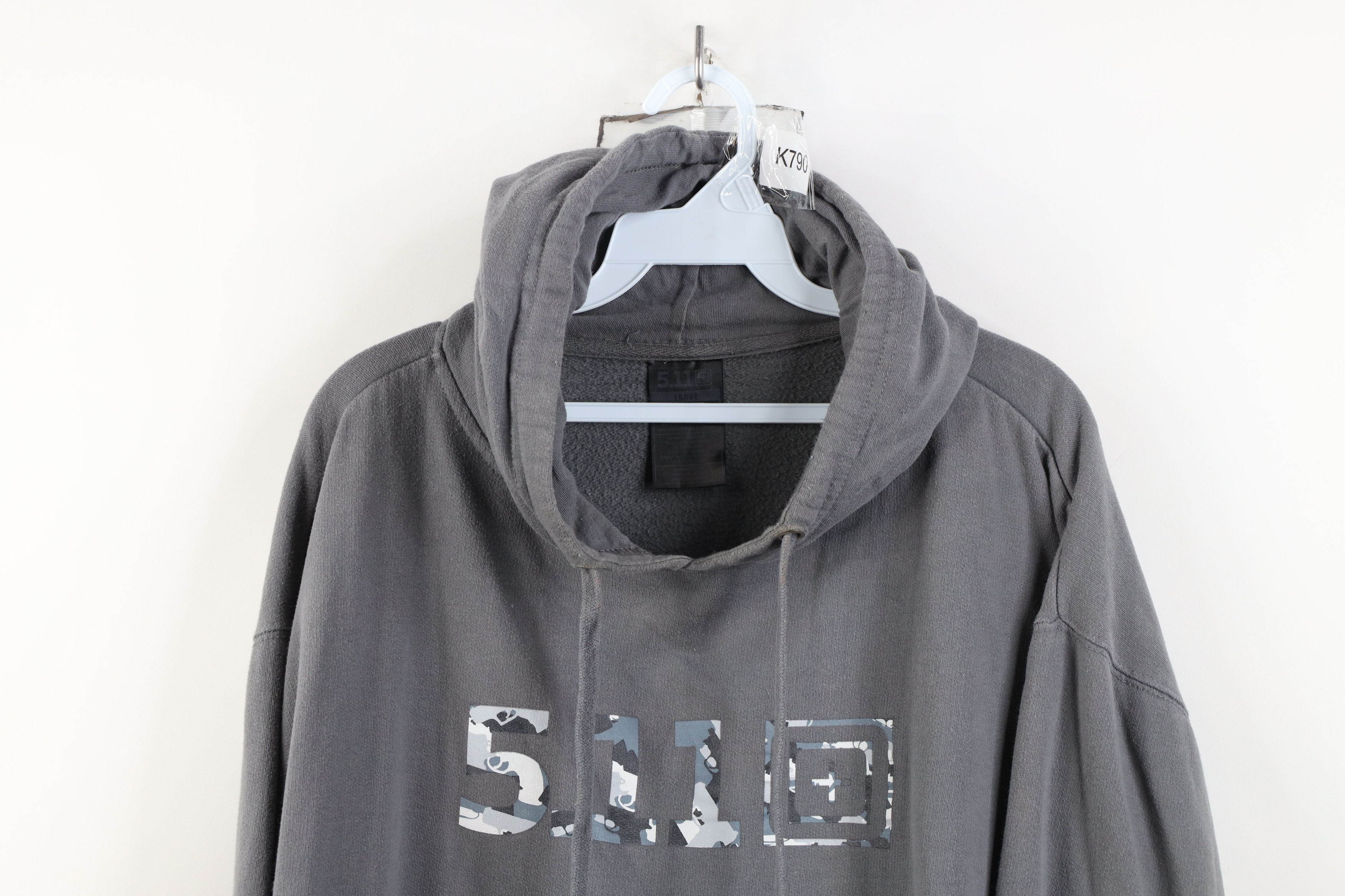 Vintage 5.11 Tactical Series Spell Out Camouflage Hoodie Sweatshirt Size US L / EU 52-54 / 3 - 2 Thumbnail