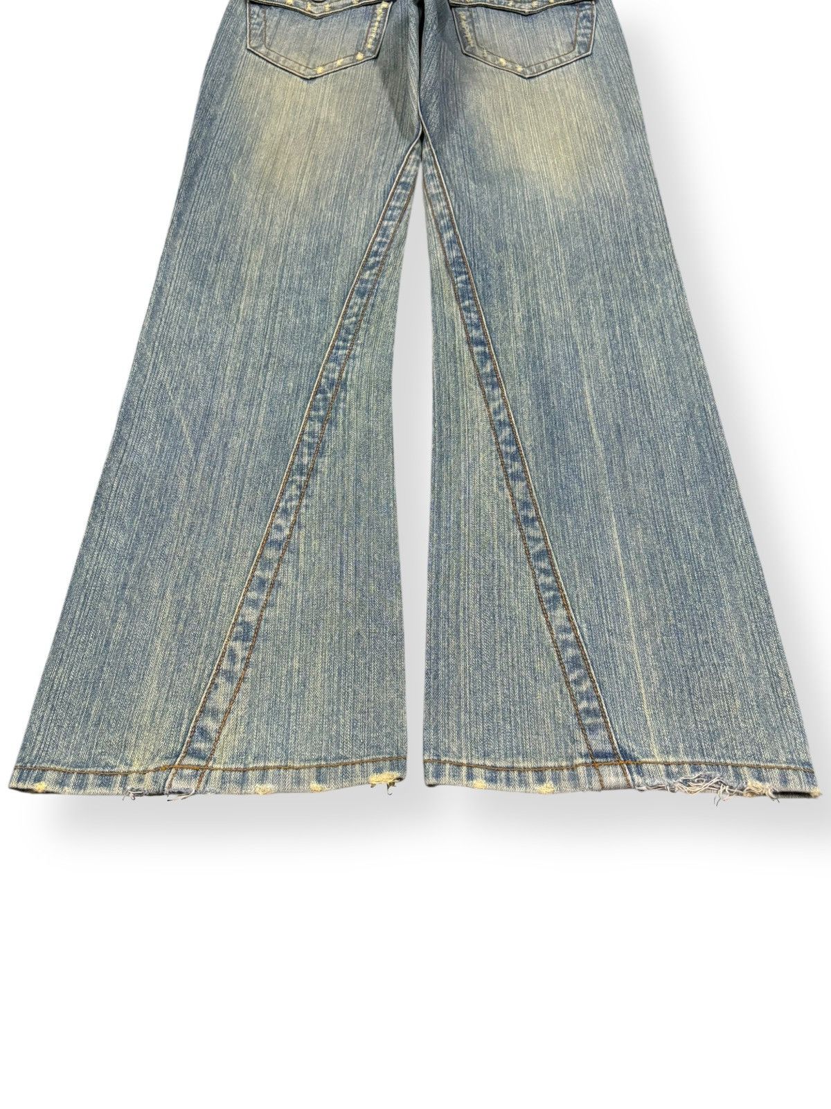 Tornado Mart Vintage Japanese Brand Rusty Mud Wash Flare Distressed Jeans Size US 31 - 10 Thumbnail