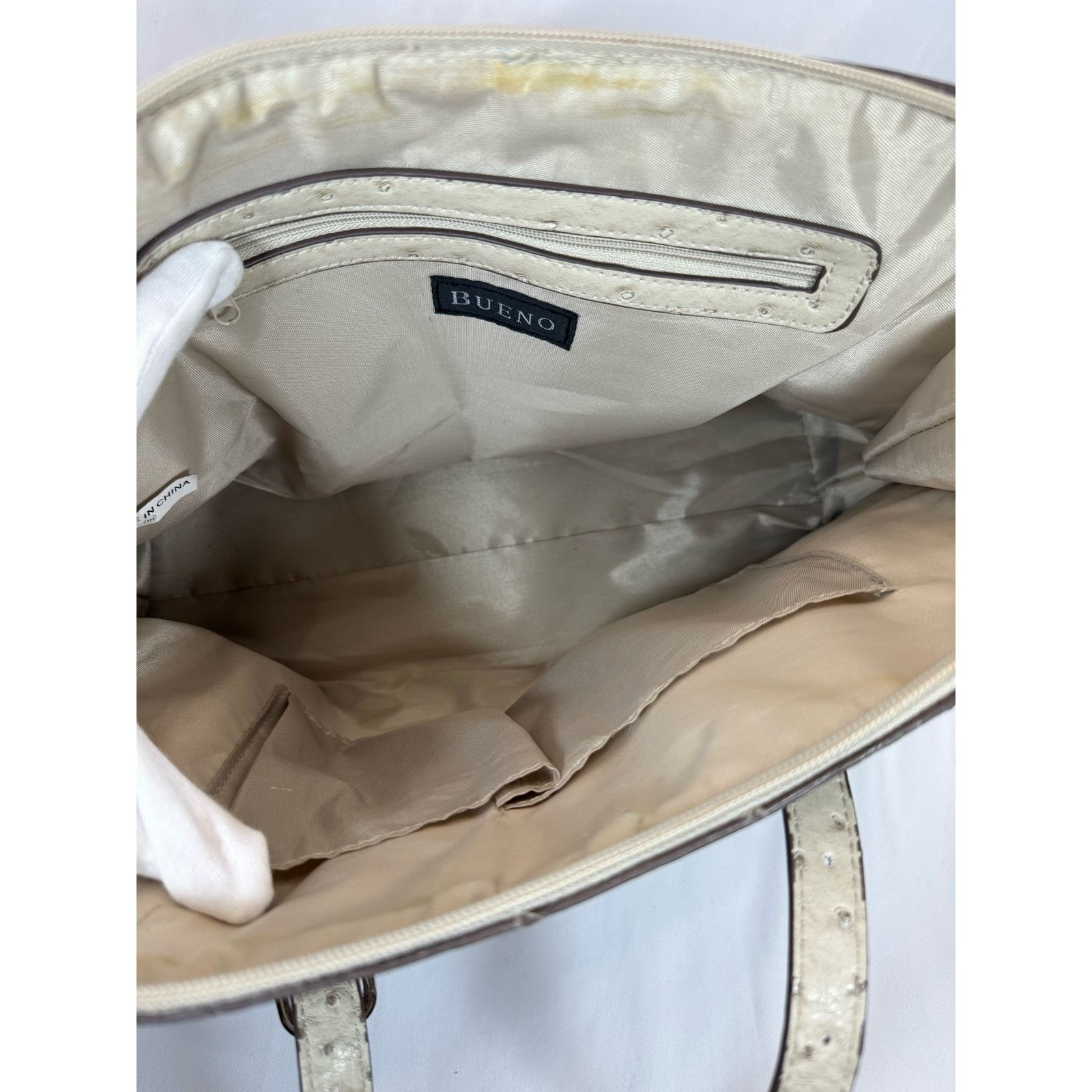 Other Bueno Ostrich Pattern Handbag IMPERFECT Size ONE SIZE - 7 Thumbnail