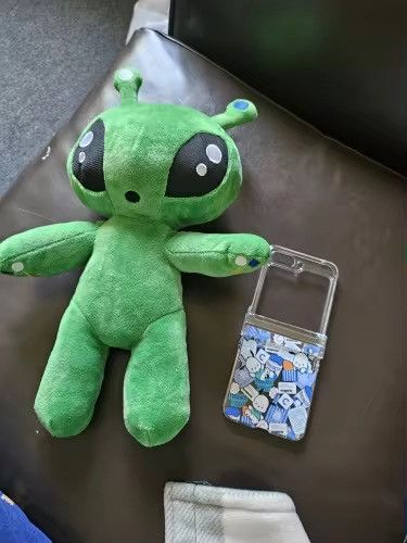 Toy Machine Stuffed Green Alien Plush Toys Doll Size ONE SIZE - 9 Thumbnail