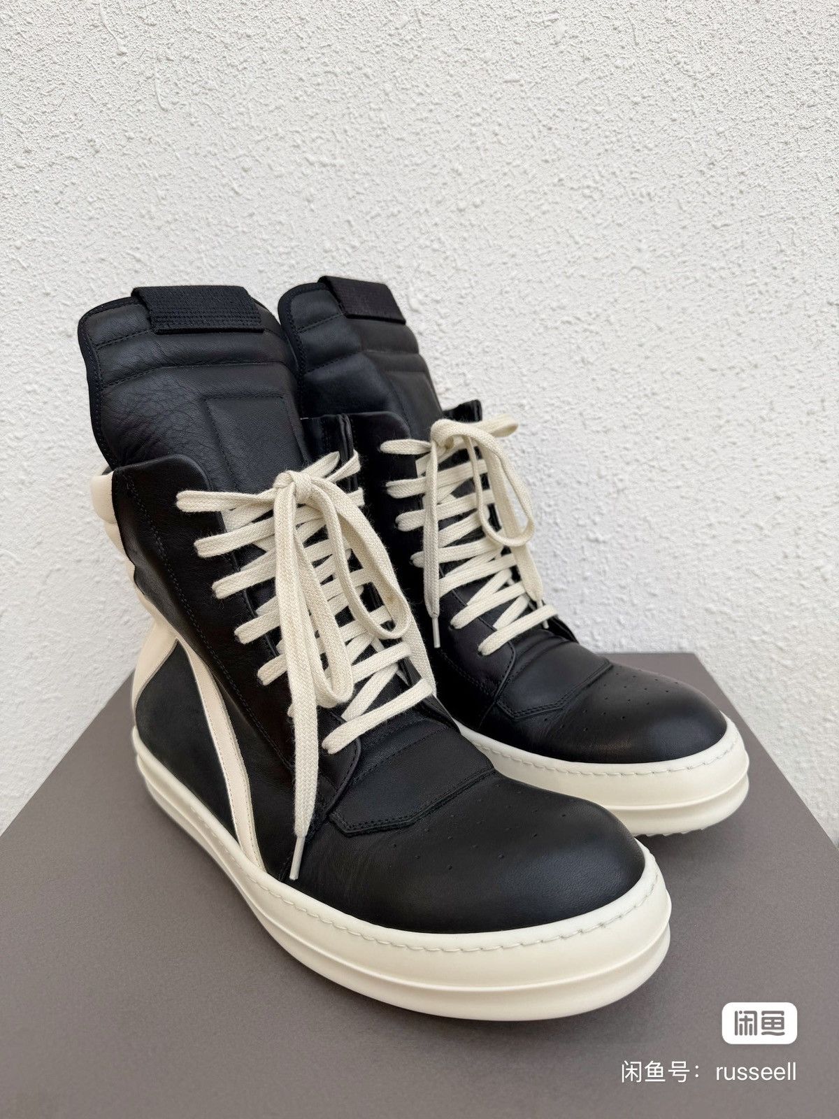 Rick Owens Rick Owens high-top Geobasket sneakers in black and white Size US 7 / EU 40 - 2 Thumbnail