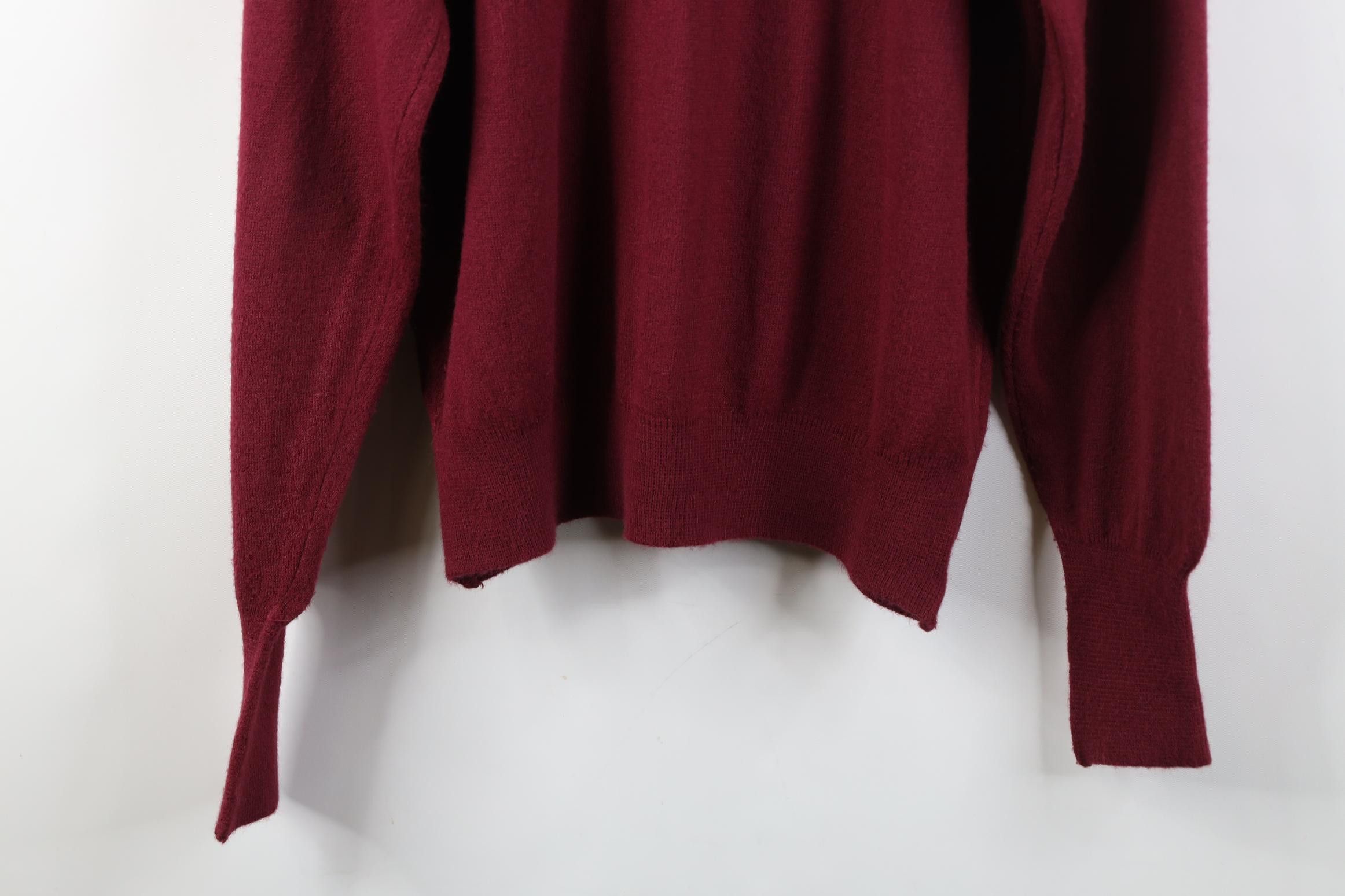 Vintage Vintage 70s Streetwear Soft Knit V-Neck Sweater Maroon USA Size US L / EU 52-54 / 3 - 10 Thumbnail
