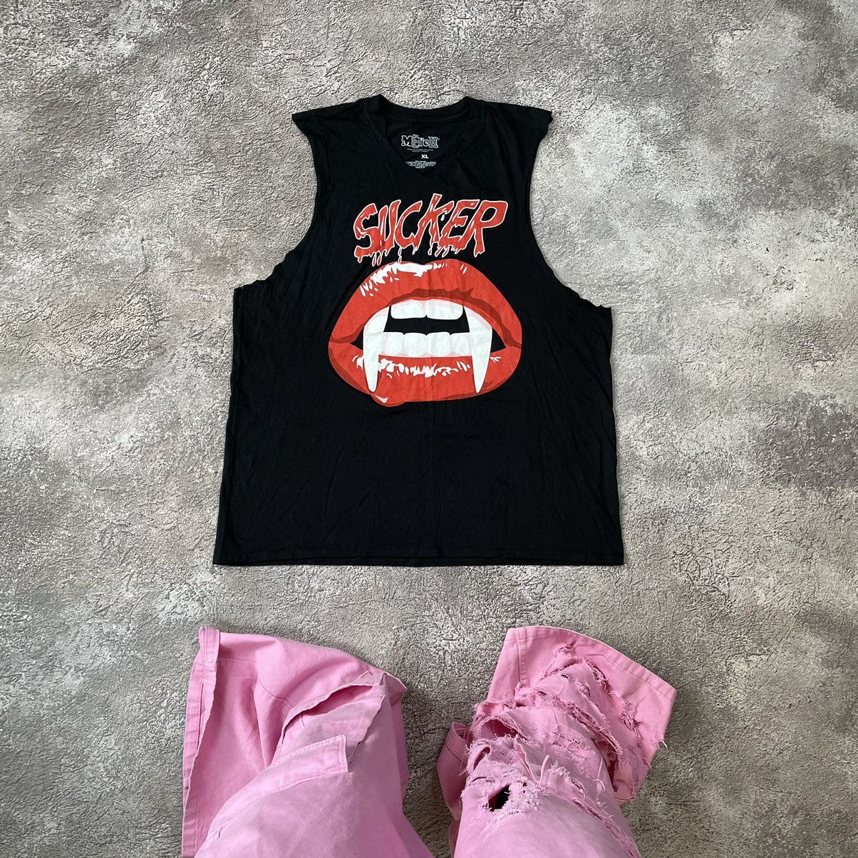 Vintage Vintage Y2K ADULT “ VAMP SUCKER LIPS BLOOD “ HORROR TANK TOP Size US XL / EU 56 / 4 - 1 Thumbnail