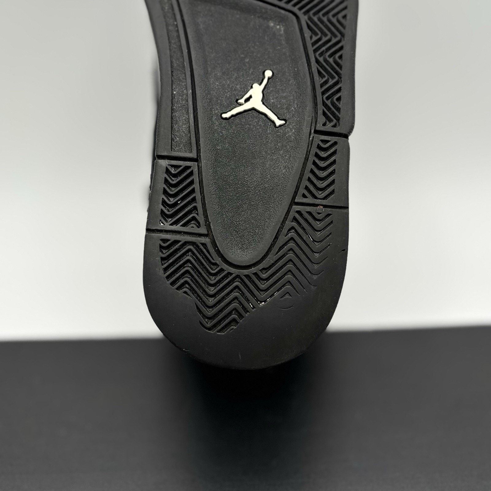 Jordan Brand Size 8.5 - Jordan 4 Retro Mid Black Cat Size US 8.5 / EU 41-42 - 18 Thumbnail