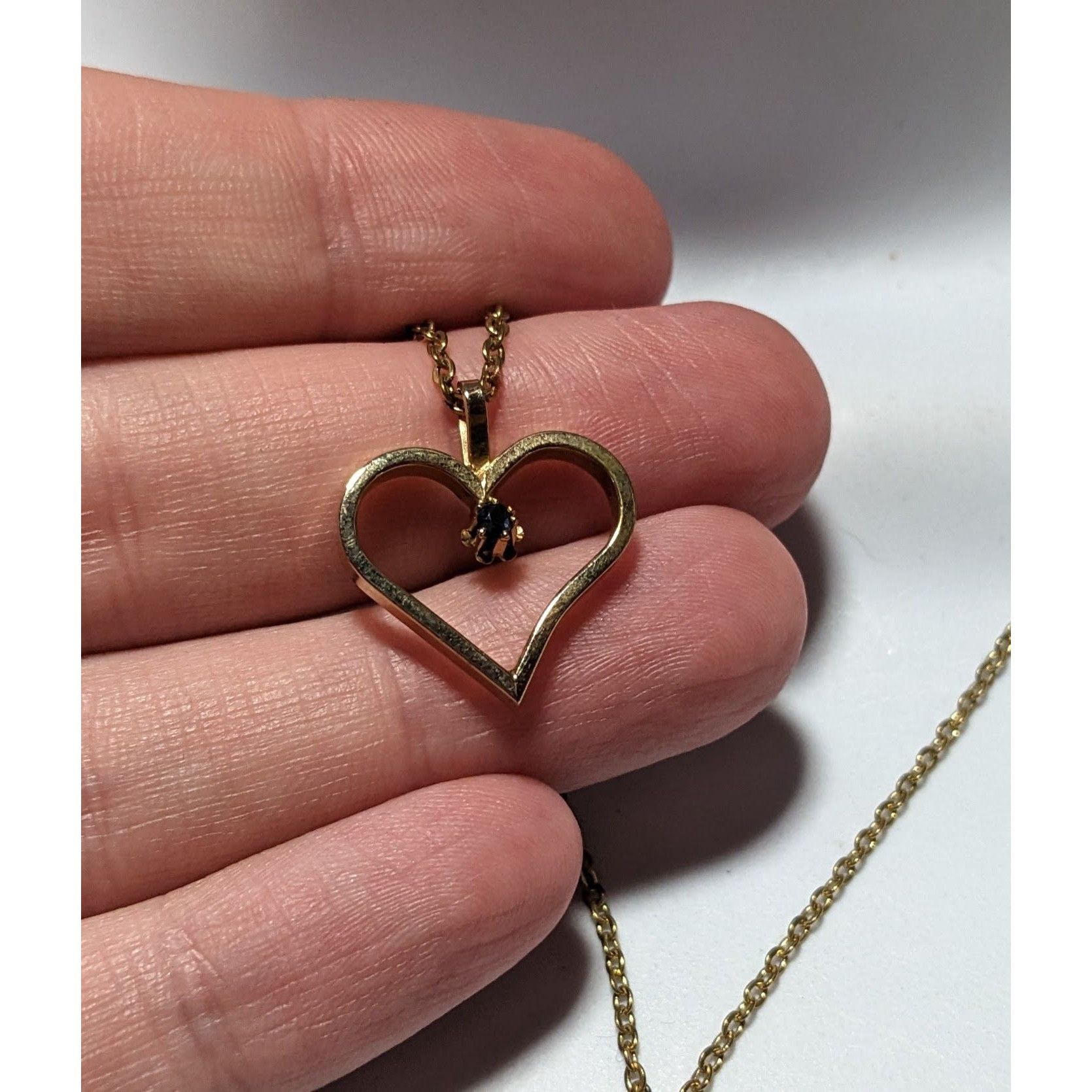 Other Gold Open Heart Blue Gem Necklace Size ONE SIZE - 6 Thumbnail